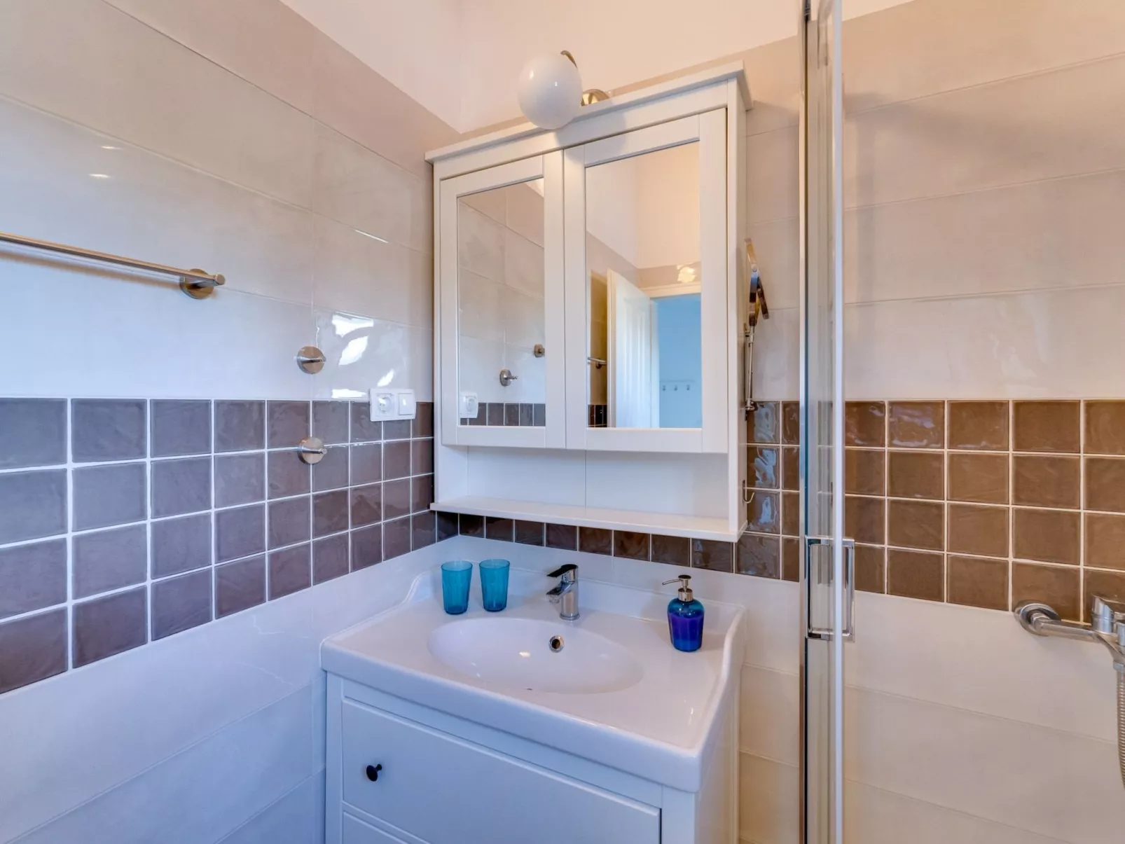 Eine luxuriöse Villa "Maslina" mit Pool und Grill - Image-tags.info