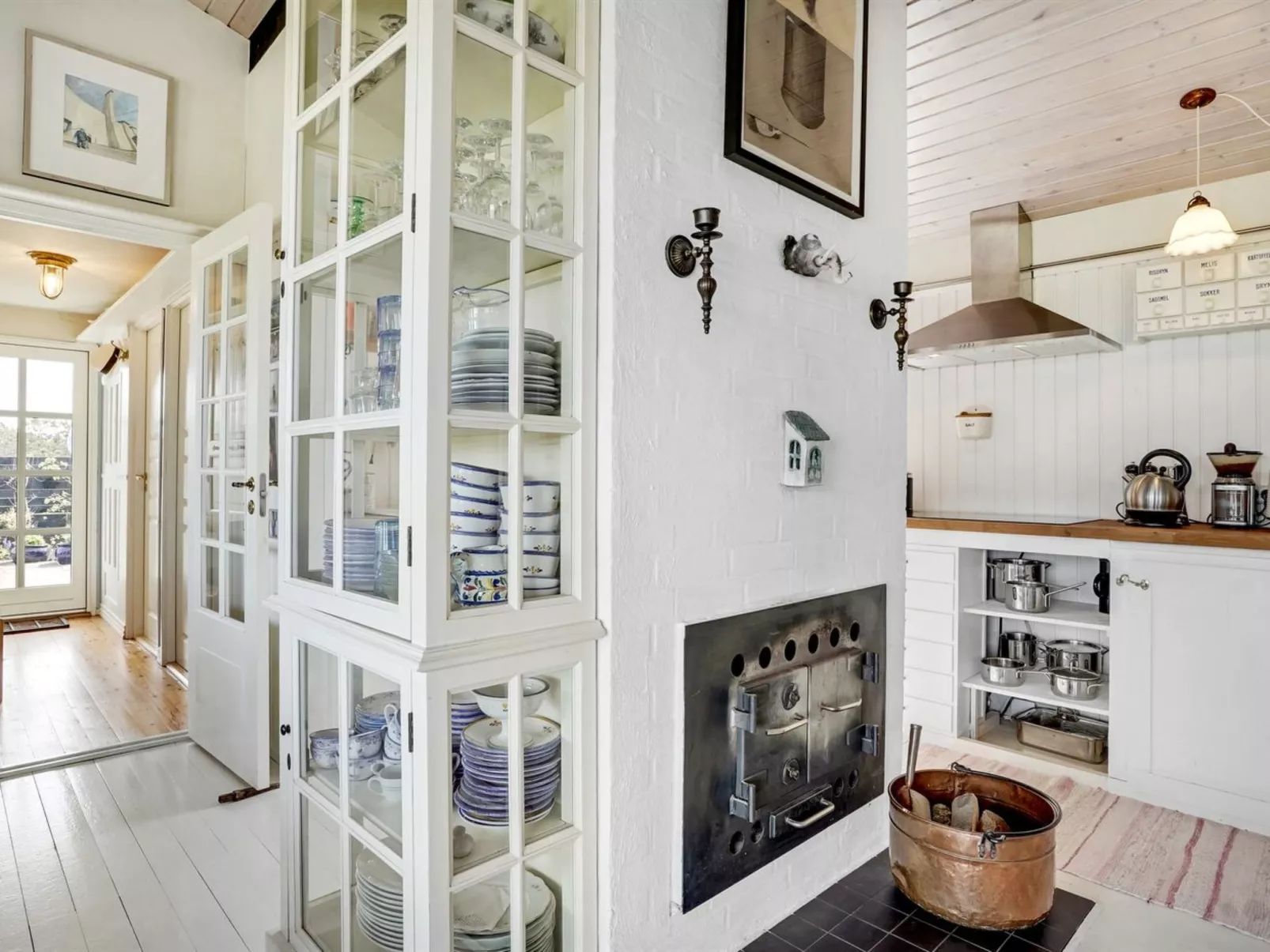 "Katri" - 500m from the sea - Binnen