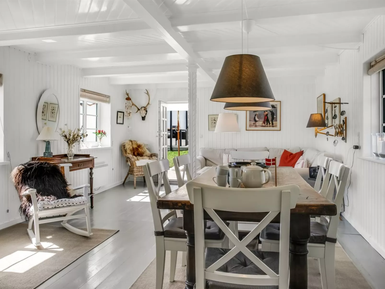 "Uddi" - 150m from the sea - Binnen