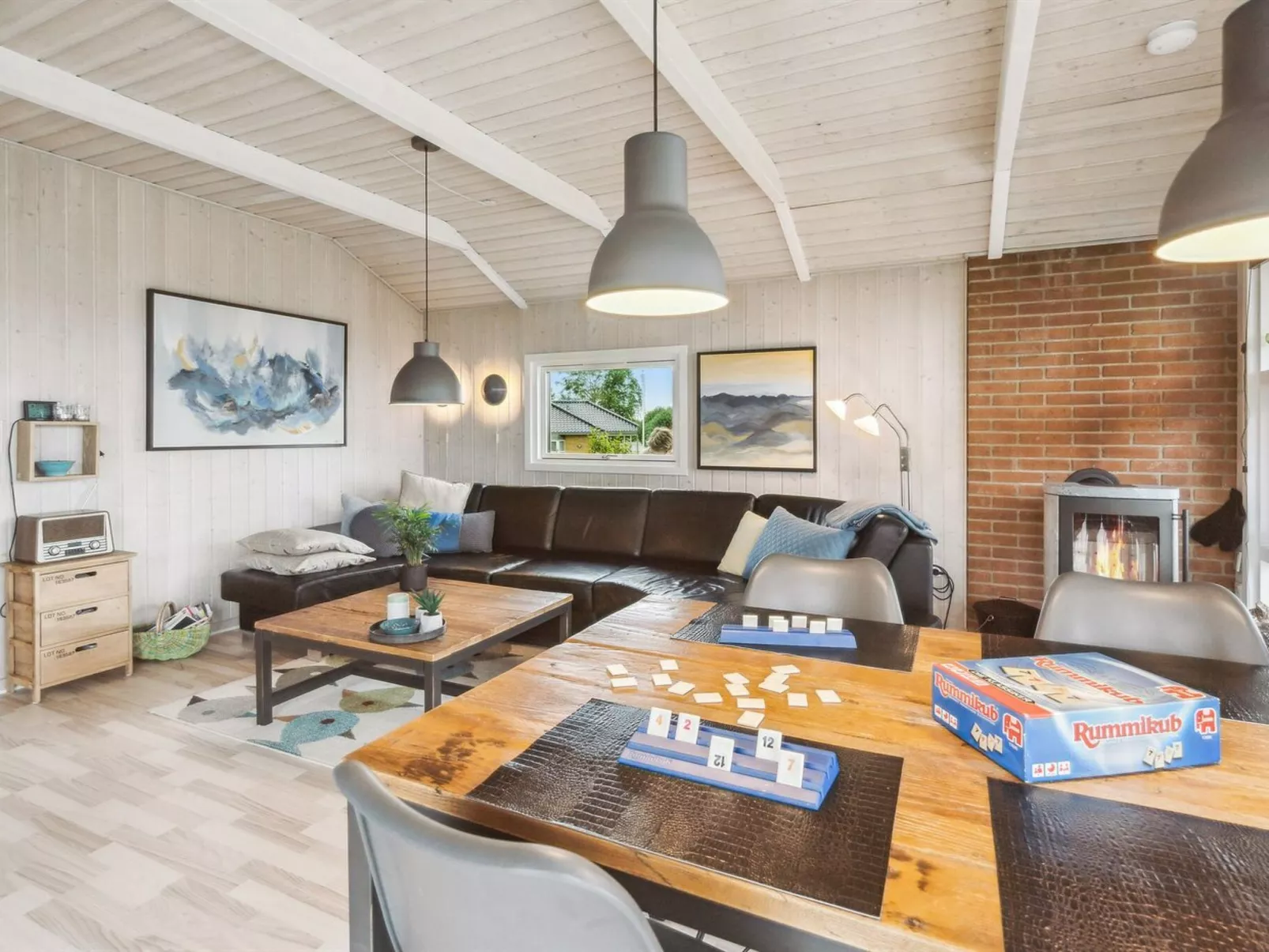 "Hjalmsvider" - 300m from the sea - Binnen