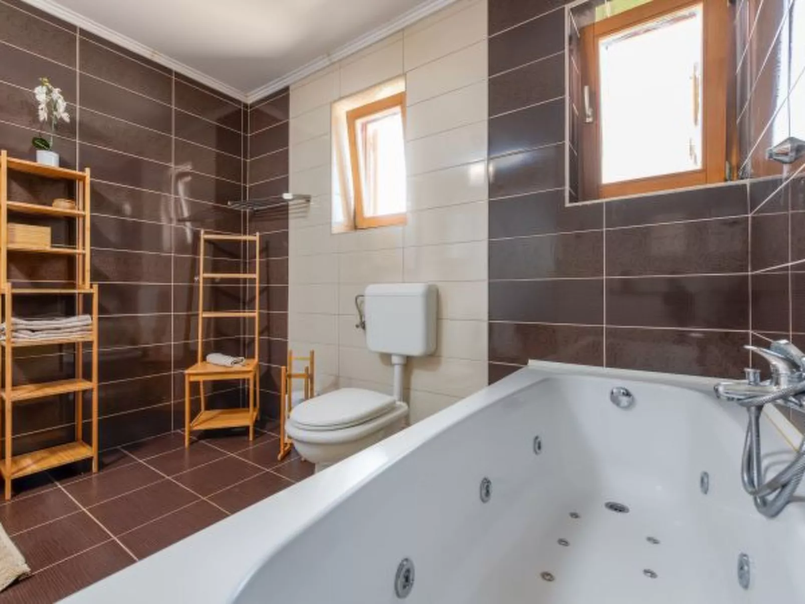 Holiday house Tina with jacuzzi and pool - Image-tags.info