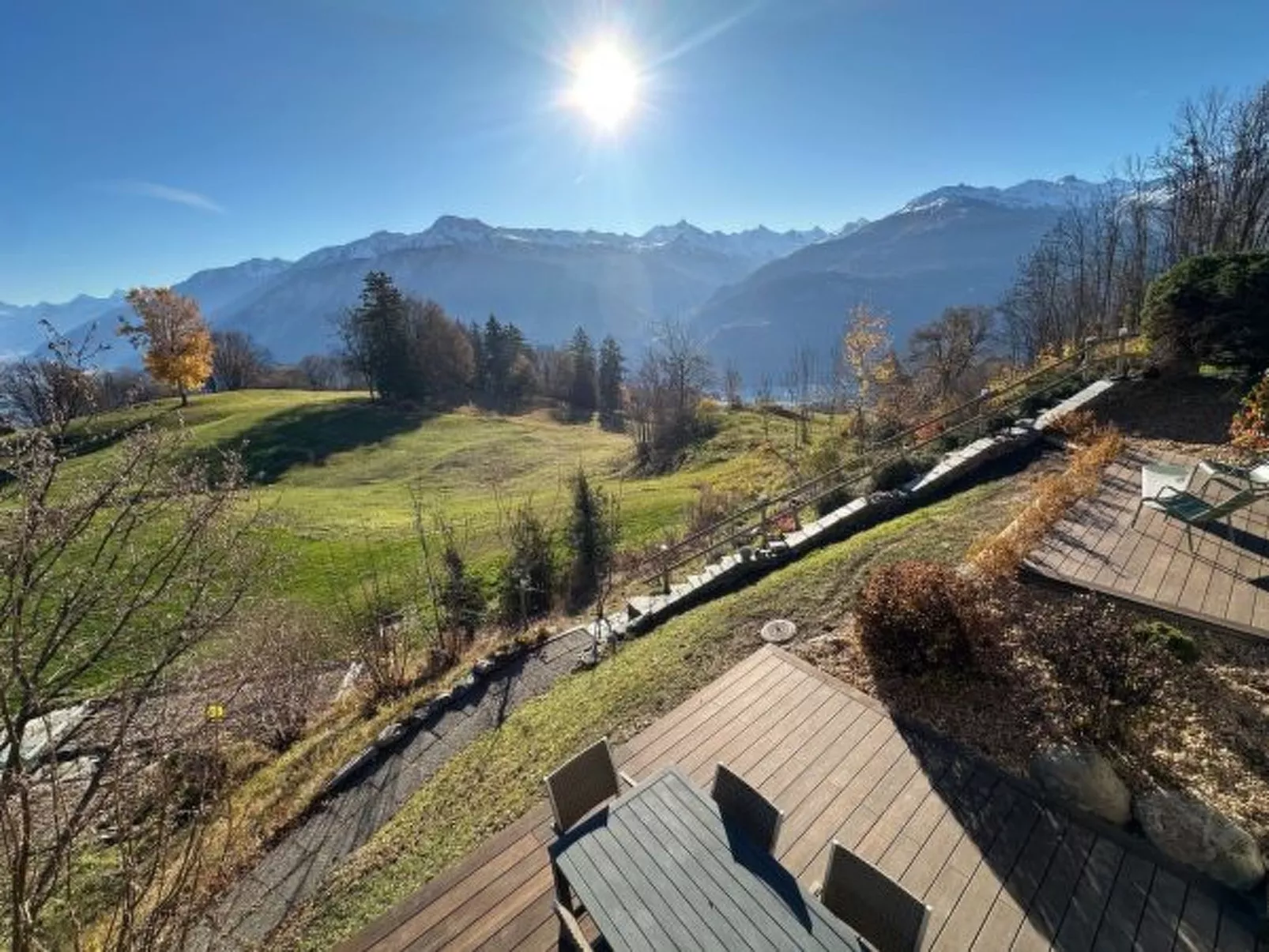 Mirador Alpine Horizon -Crans Montana- Swiss Alps - Buiten