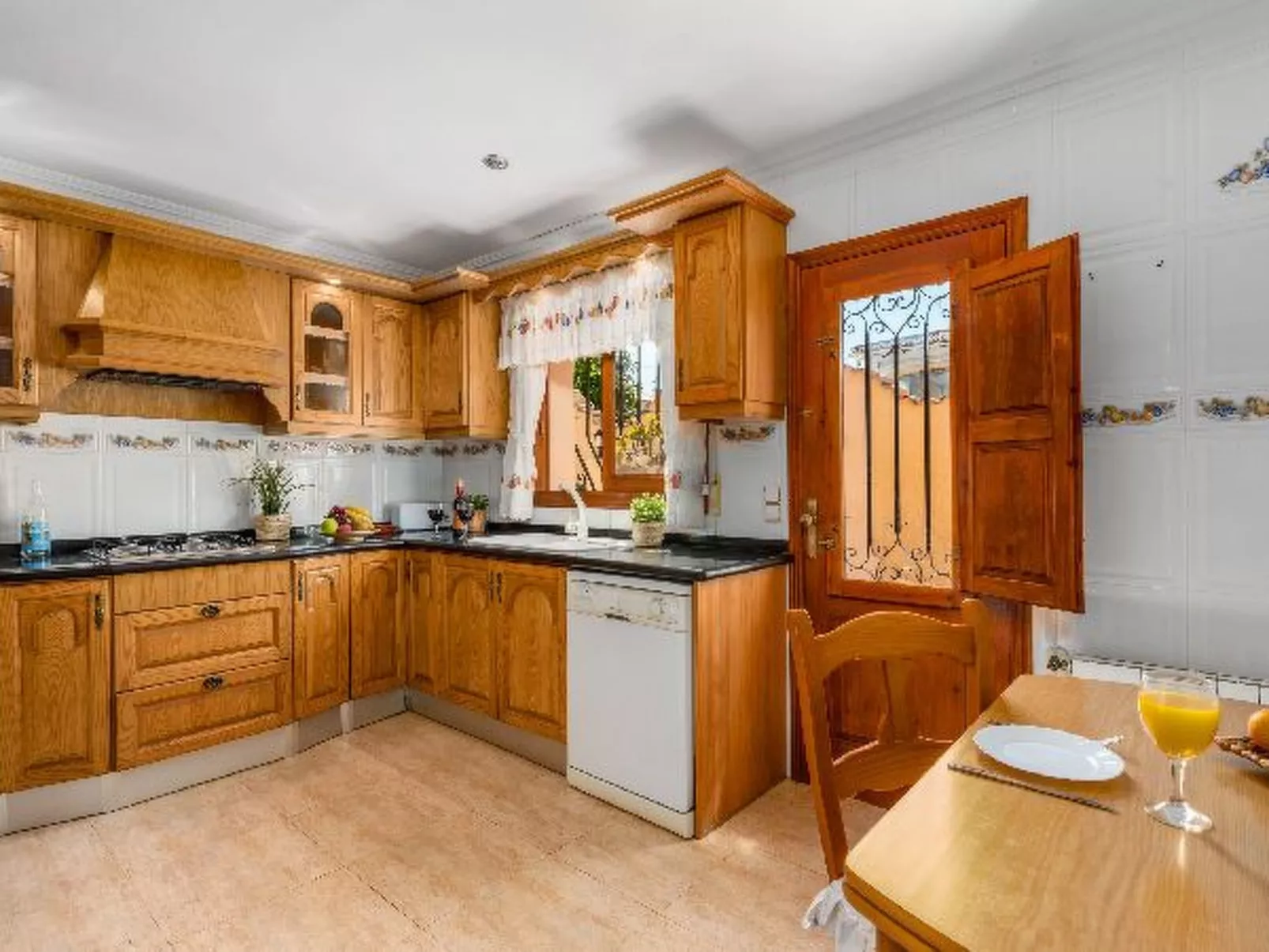 Villa Cruz - PlusHolidays - Image-tags.info