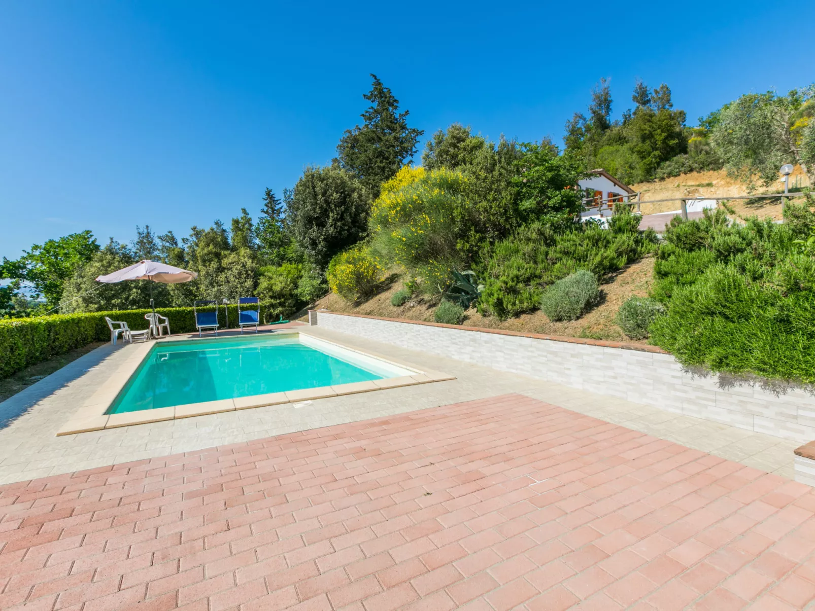 Nido di Falco - Buiten