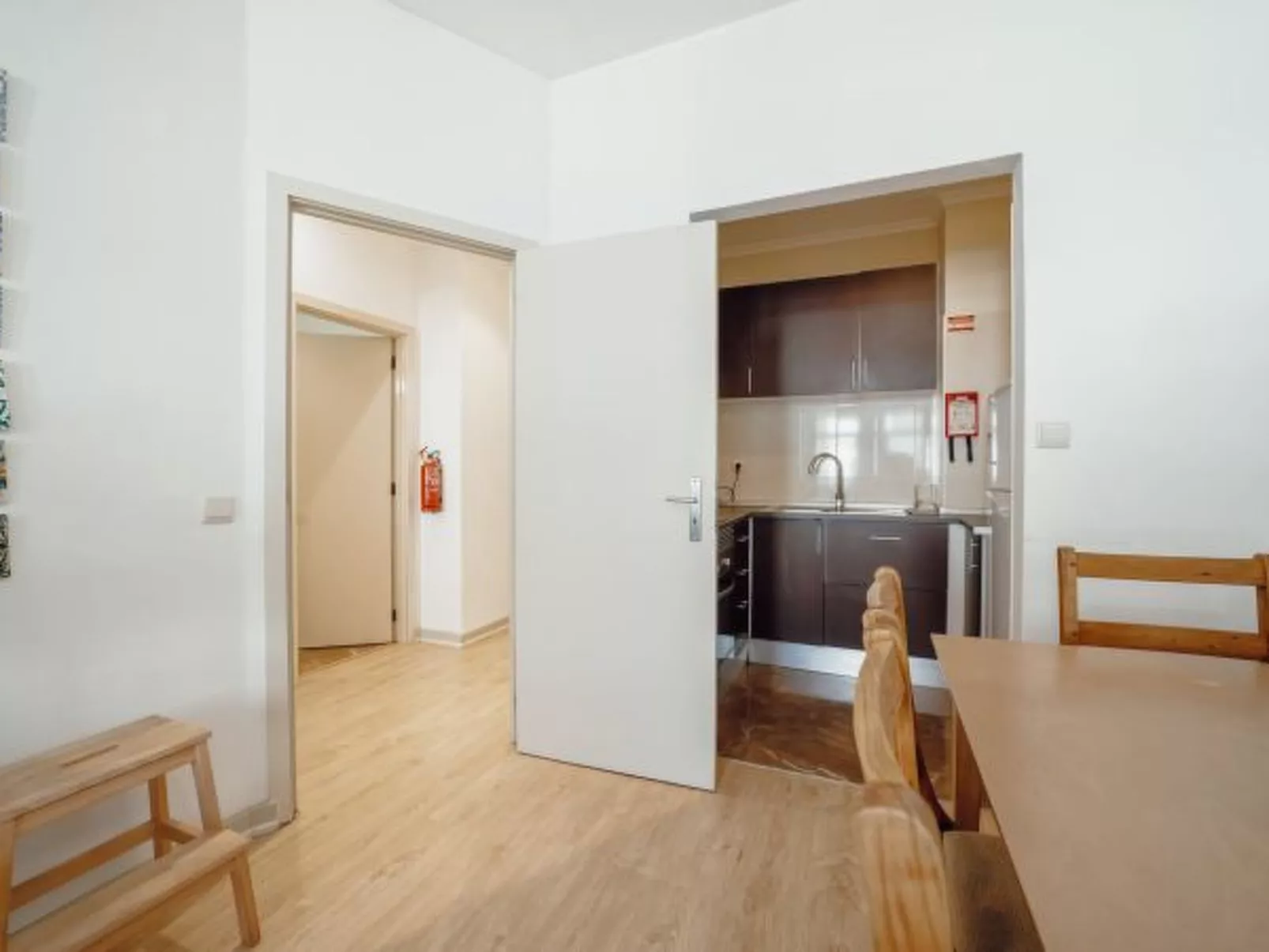 ALEGRIA CITY CENTER with ELEVATOR by VACATIONY - Binnen