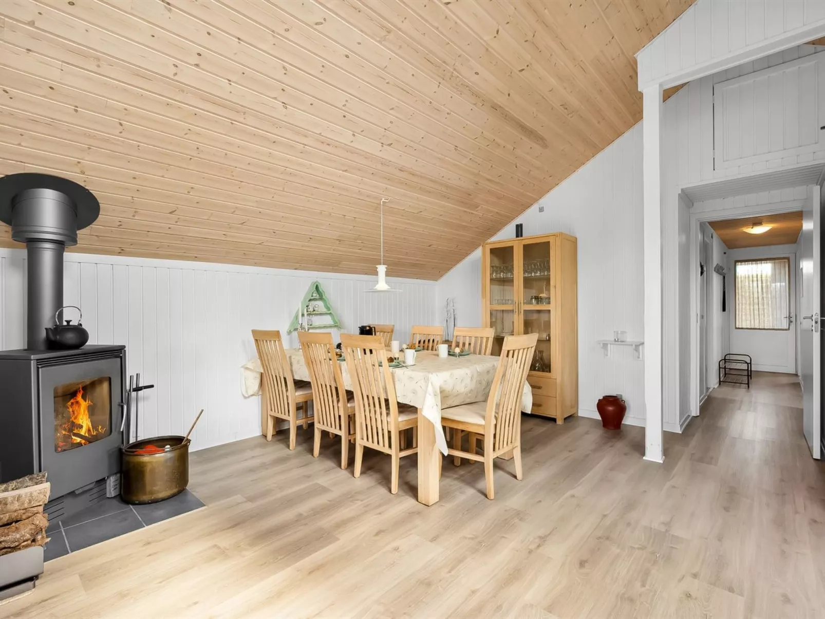 "Naninja" - 300m to the fjord - Binnen