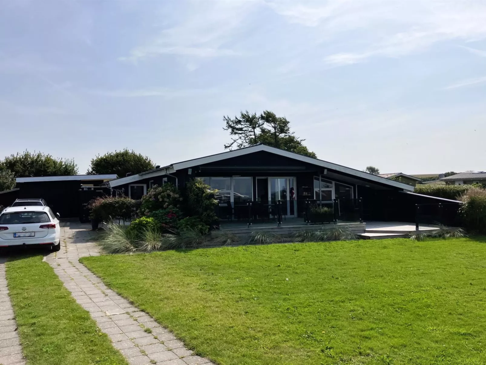 "Carlene" - 350m from the sea - Buiten