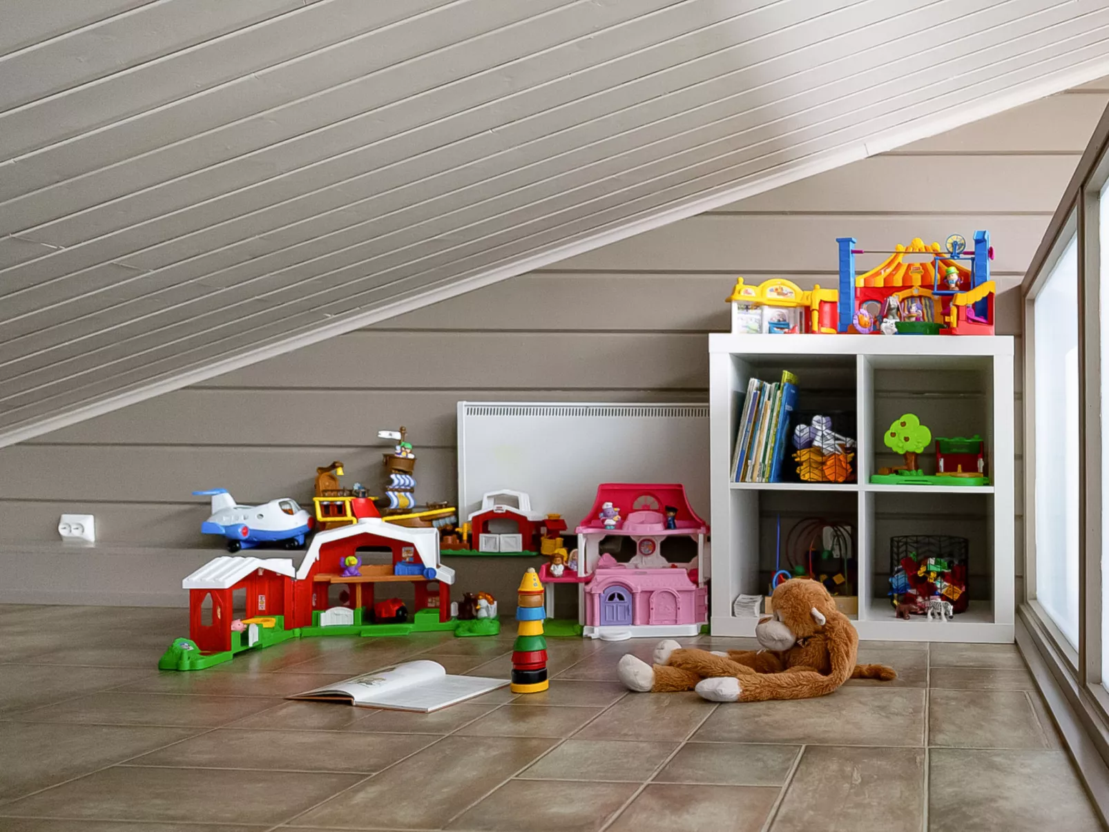 Loma-saaga 3 - Binnen