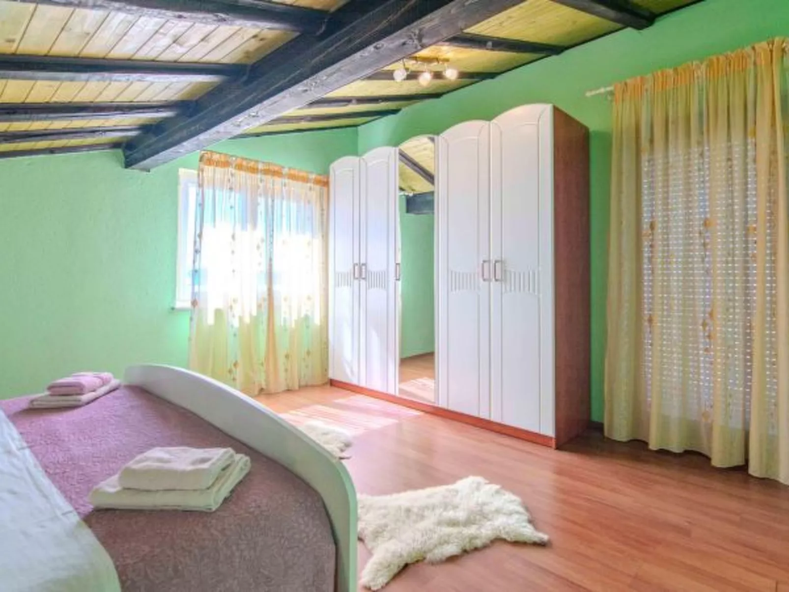 Villa Annamaria with large pool, Zadar - Image-tags.info