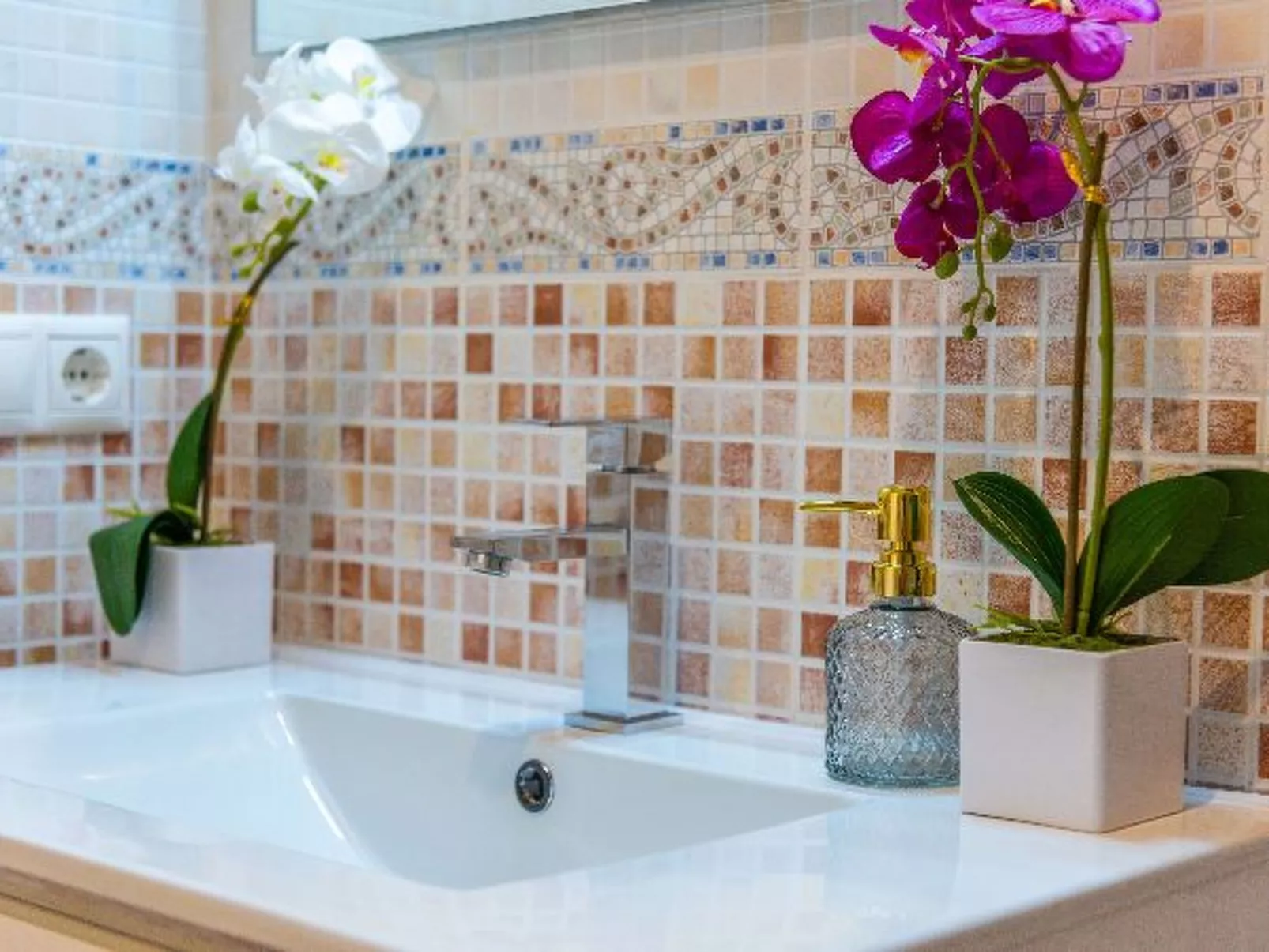 Apartment Happy -  PlusHolidays - Image-tags.info