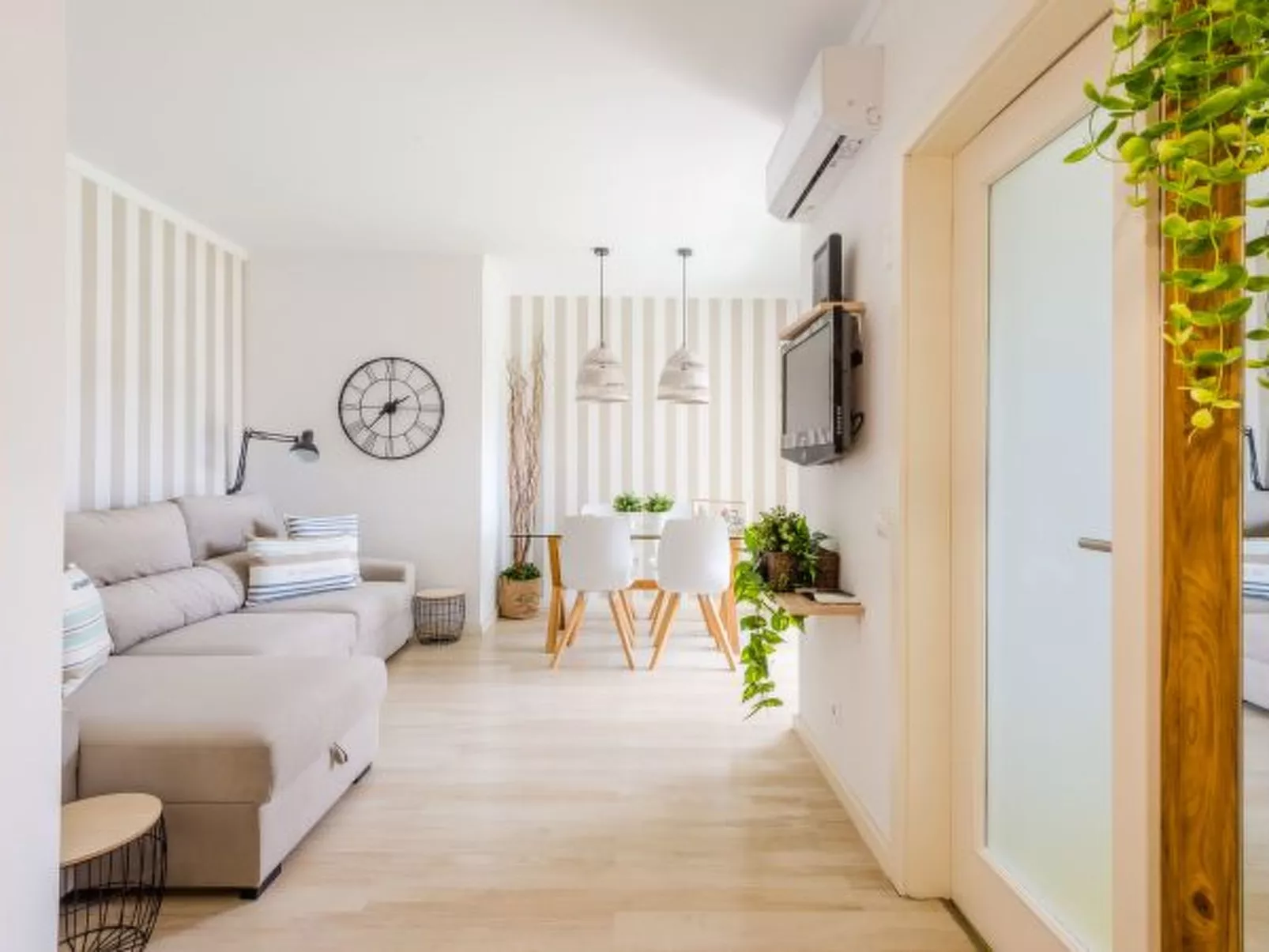 Alfamar Apartment at Praia da Falesia - Binnen