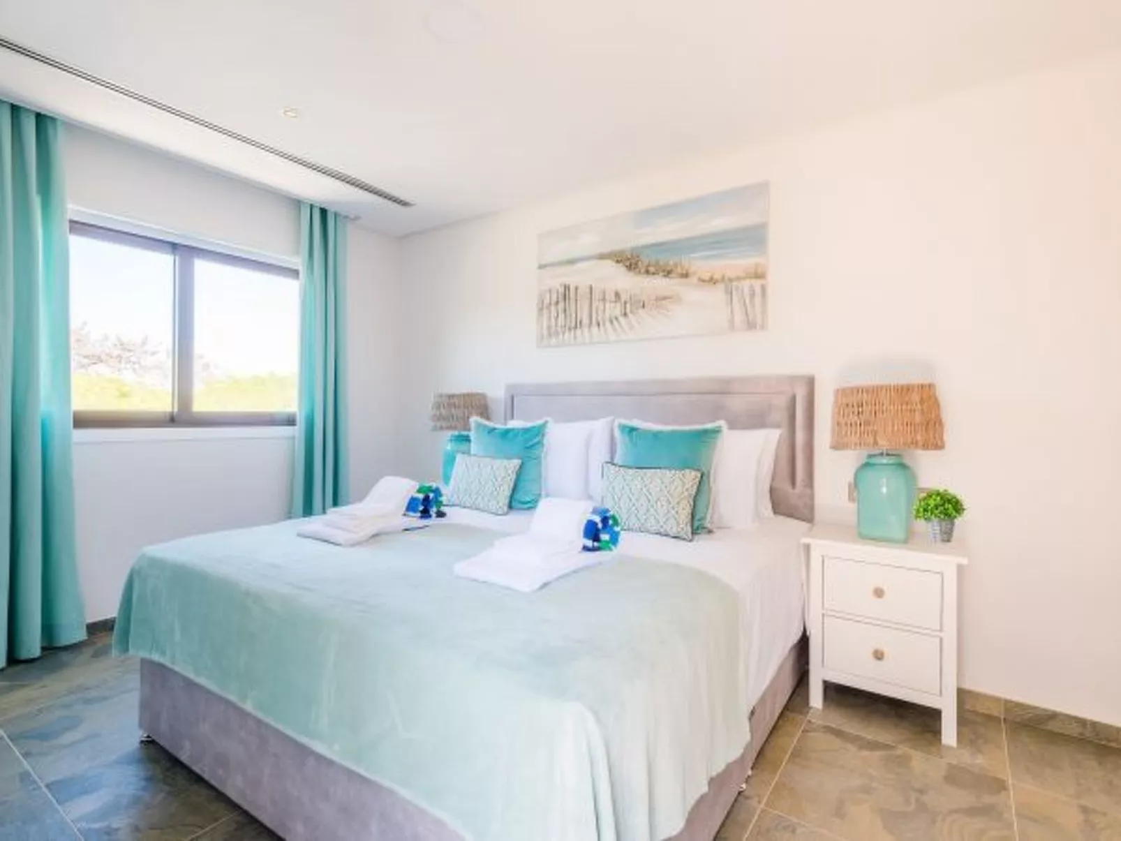 Falesia Beach C at Falesia Beach - Binnen