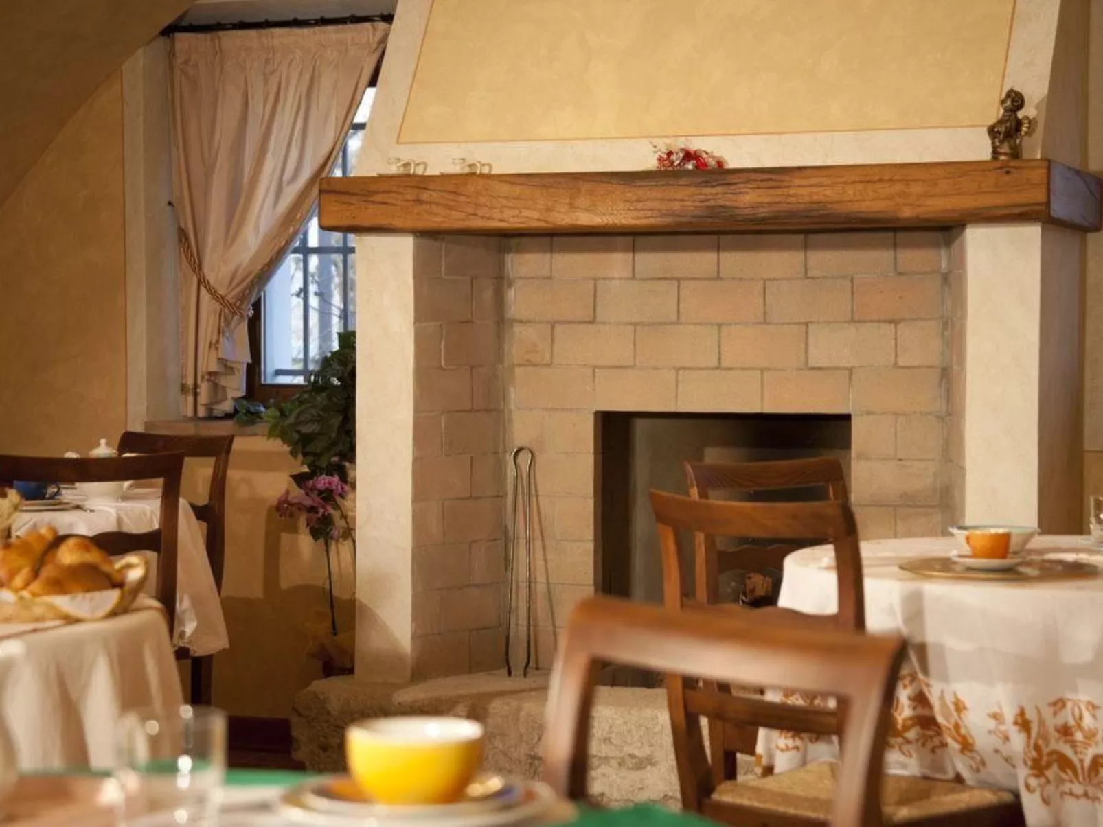 Gelbes Zimmer - Binnen