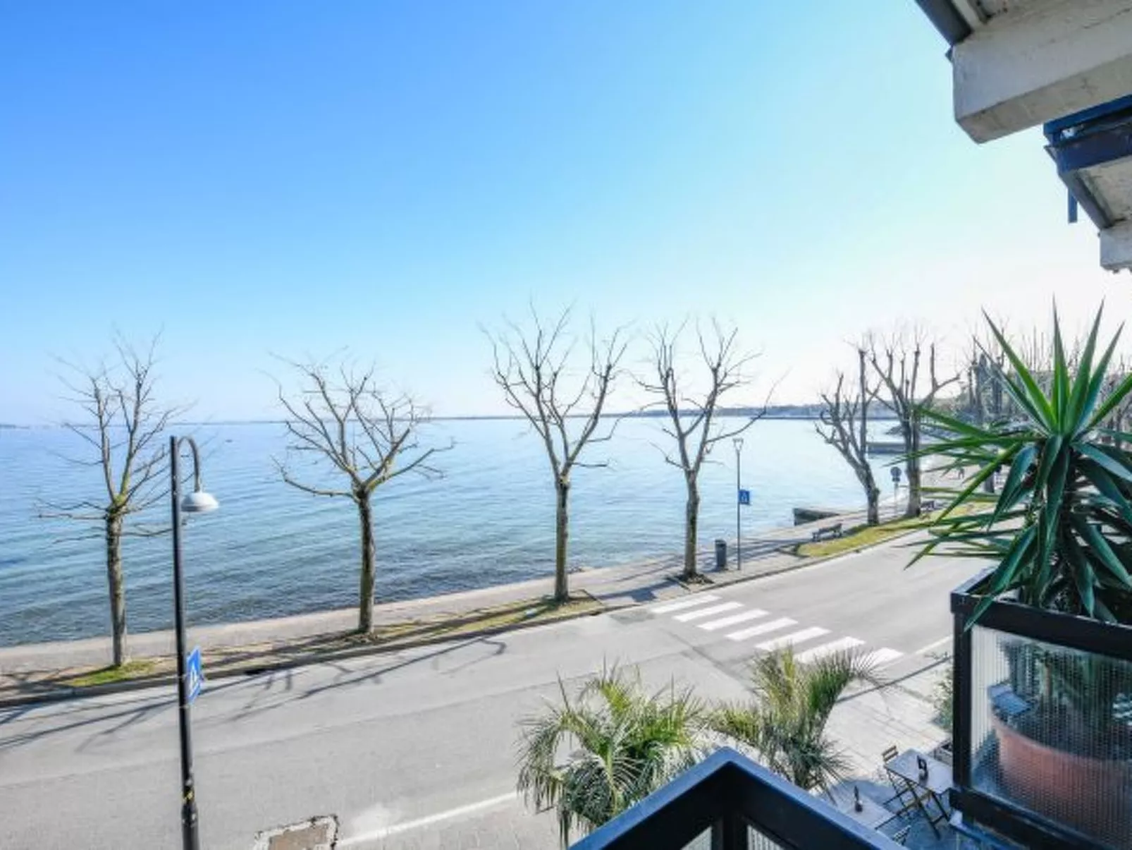 Desenzanoloft CHARMING ON THE LAKE - Image-tags.info