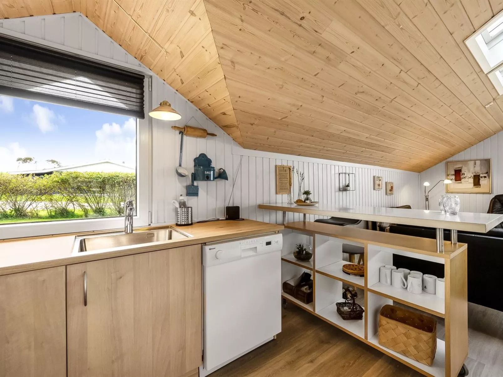 "Naninja" - 300m to the fjord - Binnen