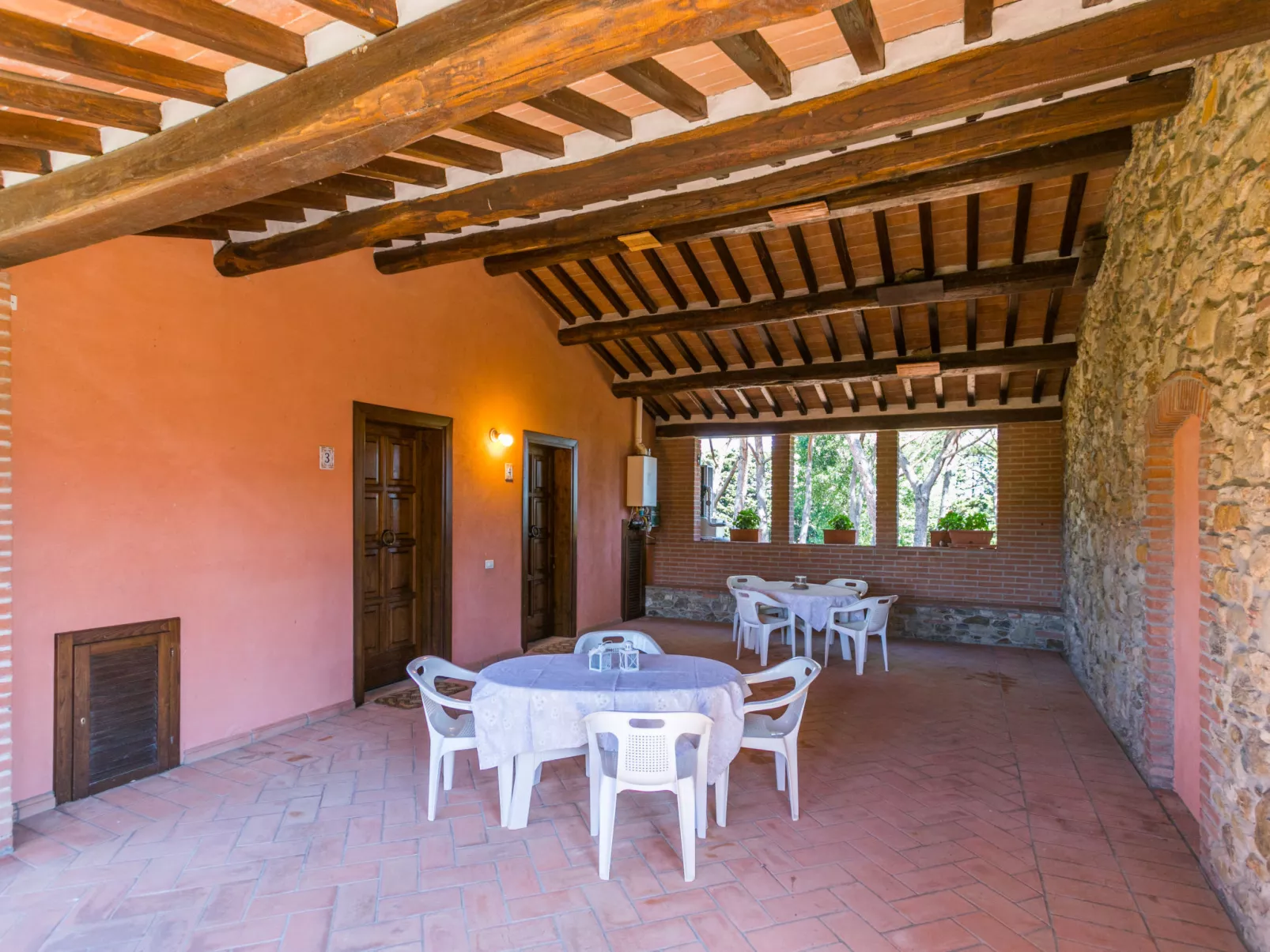 Rossogiallo - Buiten