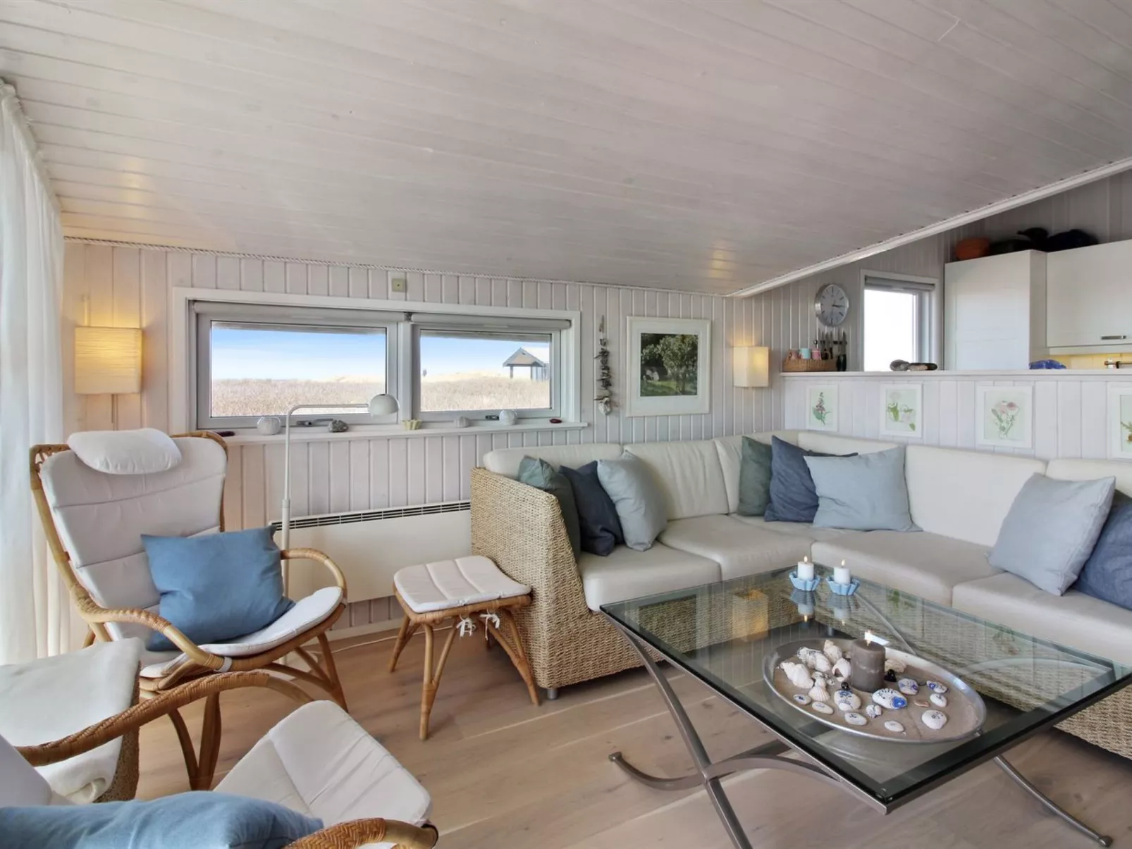 "Minka" - 58m from the sea - Binnen