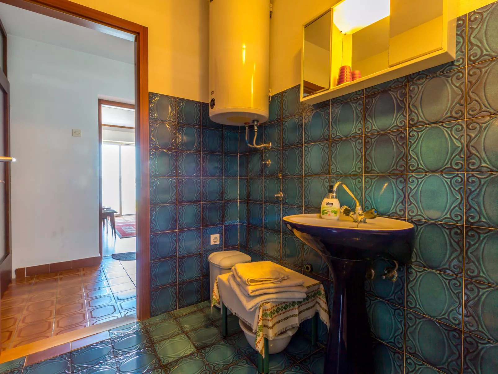 BELA 2 / HR-03564-02 - Binnen