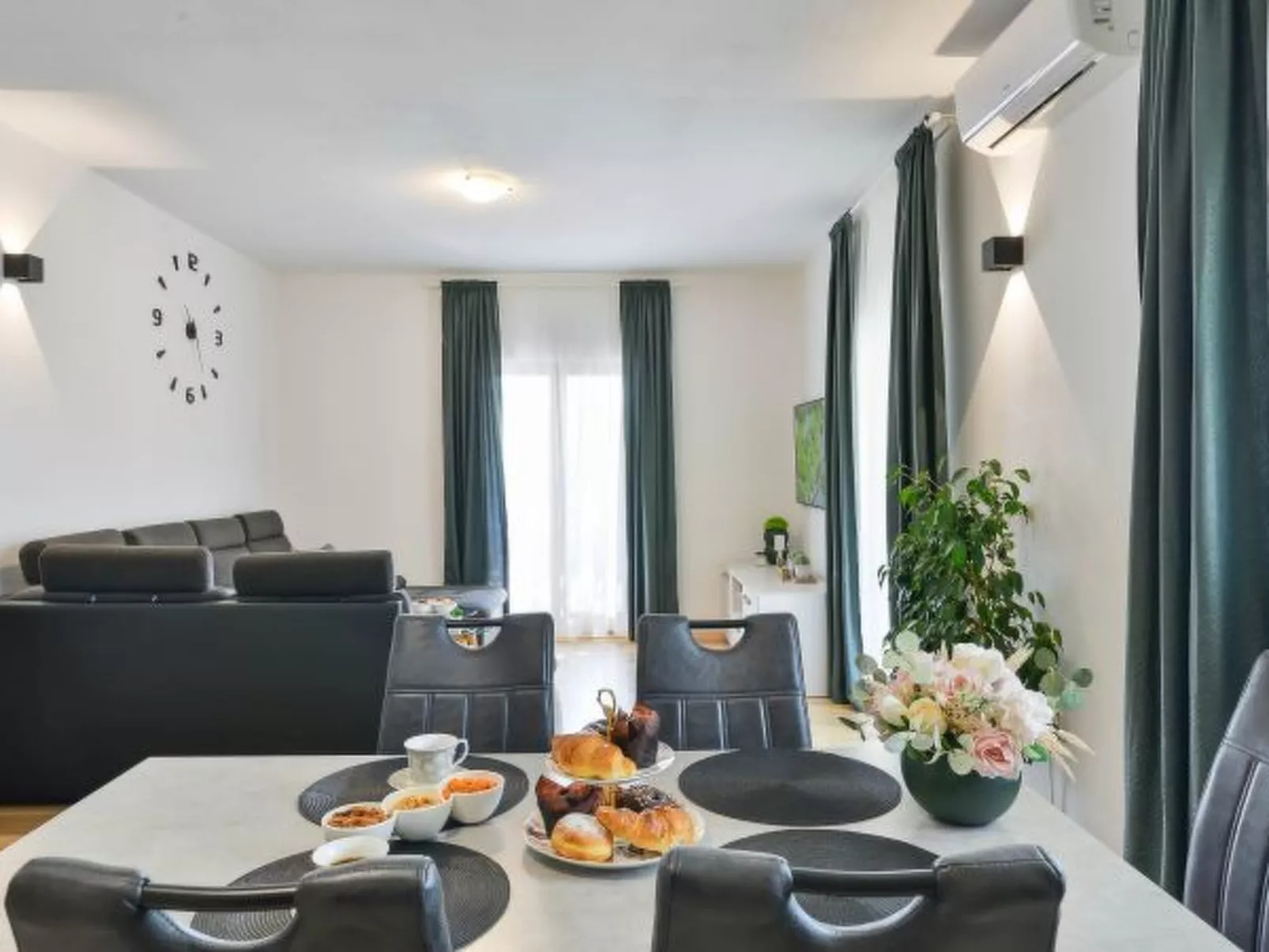 Holiday house Antonia with pool - Image-tags.info