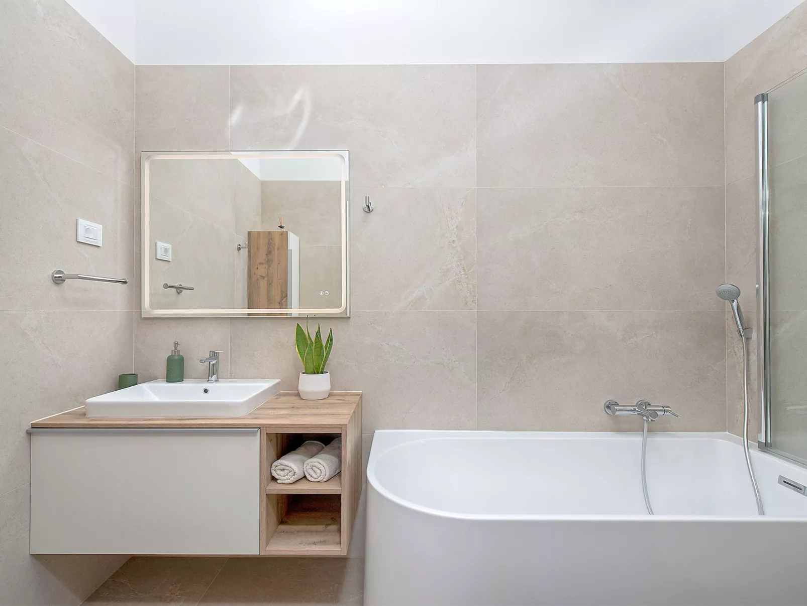 House 2406 - Image-tags.info