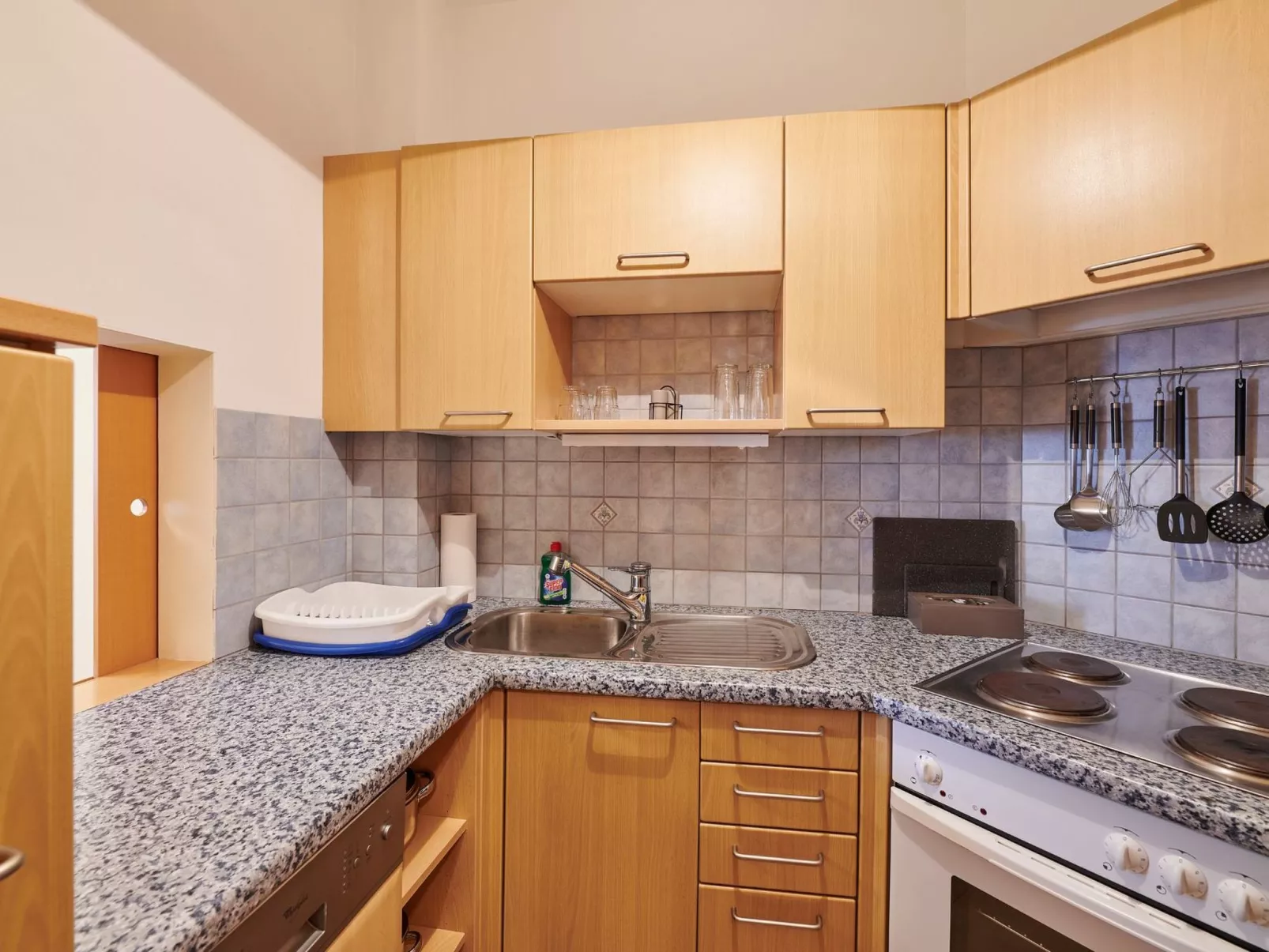 DAS BURGENNEST - Binnen