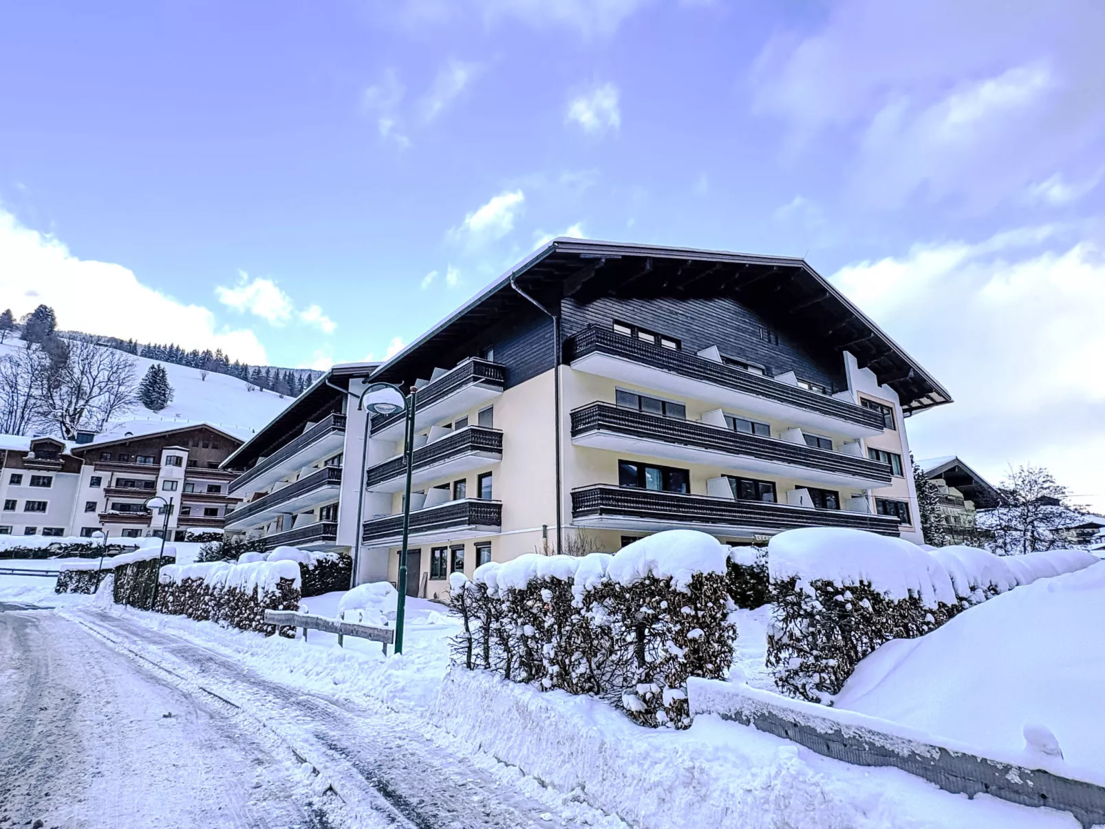 Kirchenblick - Buiten