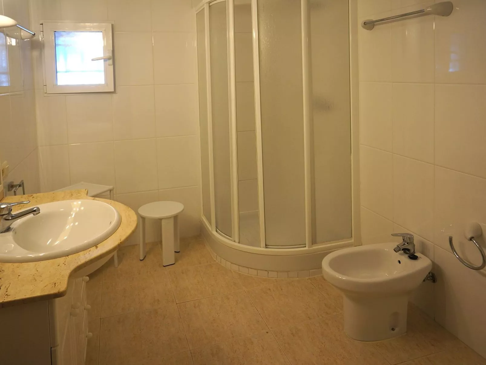 Wohnung in Cala mit Großem Balkon - Image-tags.info