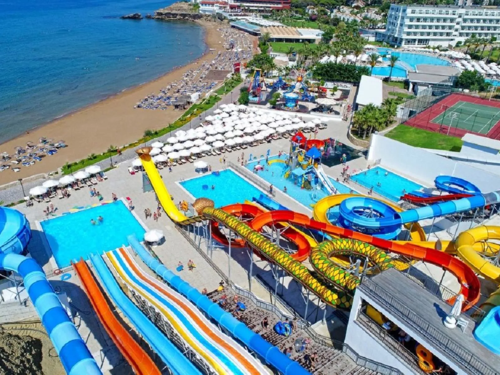 Ferienvilla mit Infinity Pool - Image-tags.info