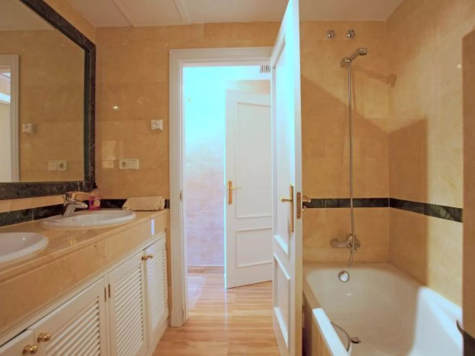 Hacienda Elviria - Image-tags.info