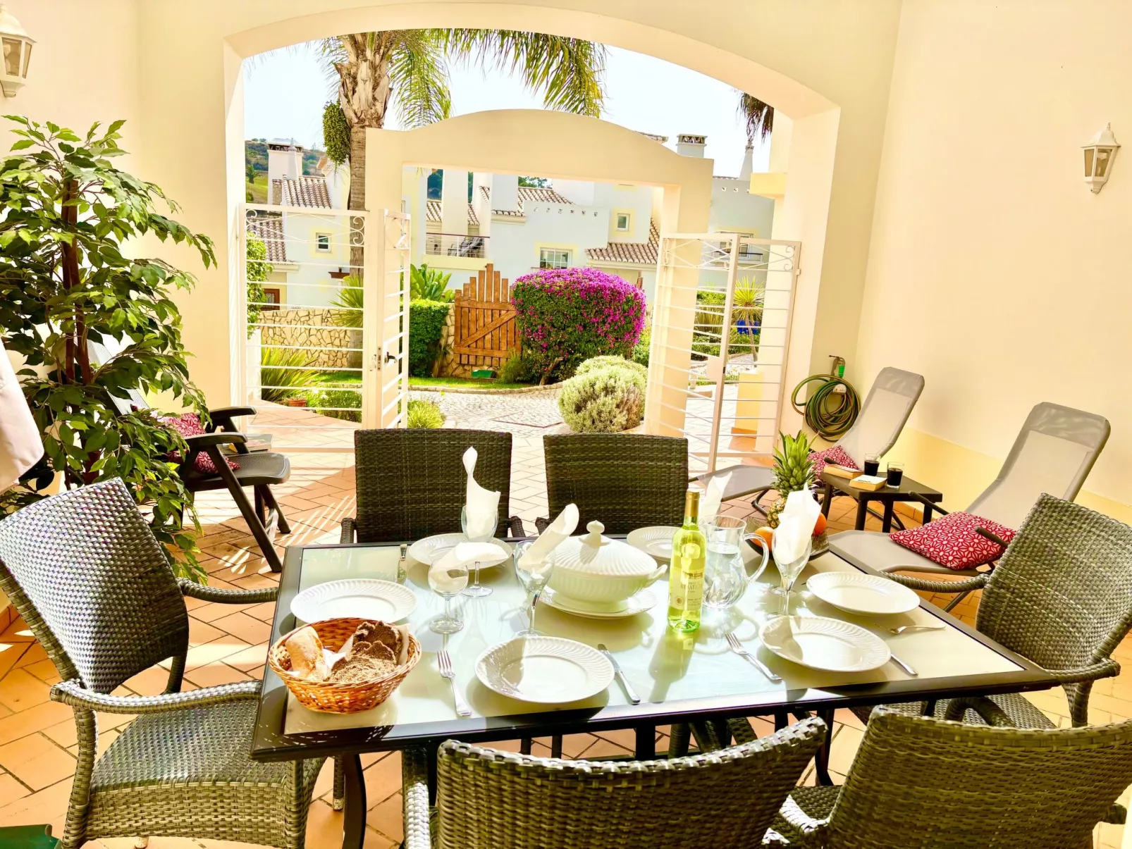 Mit beheiztem Pool - Buiten