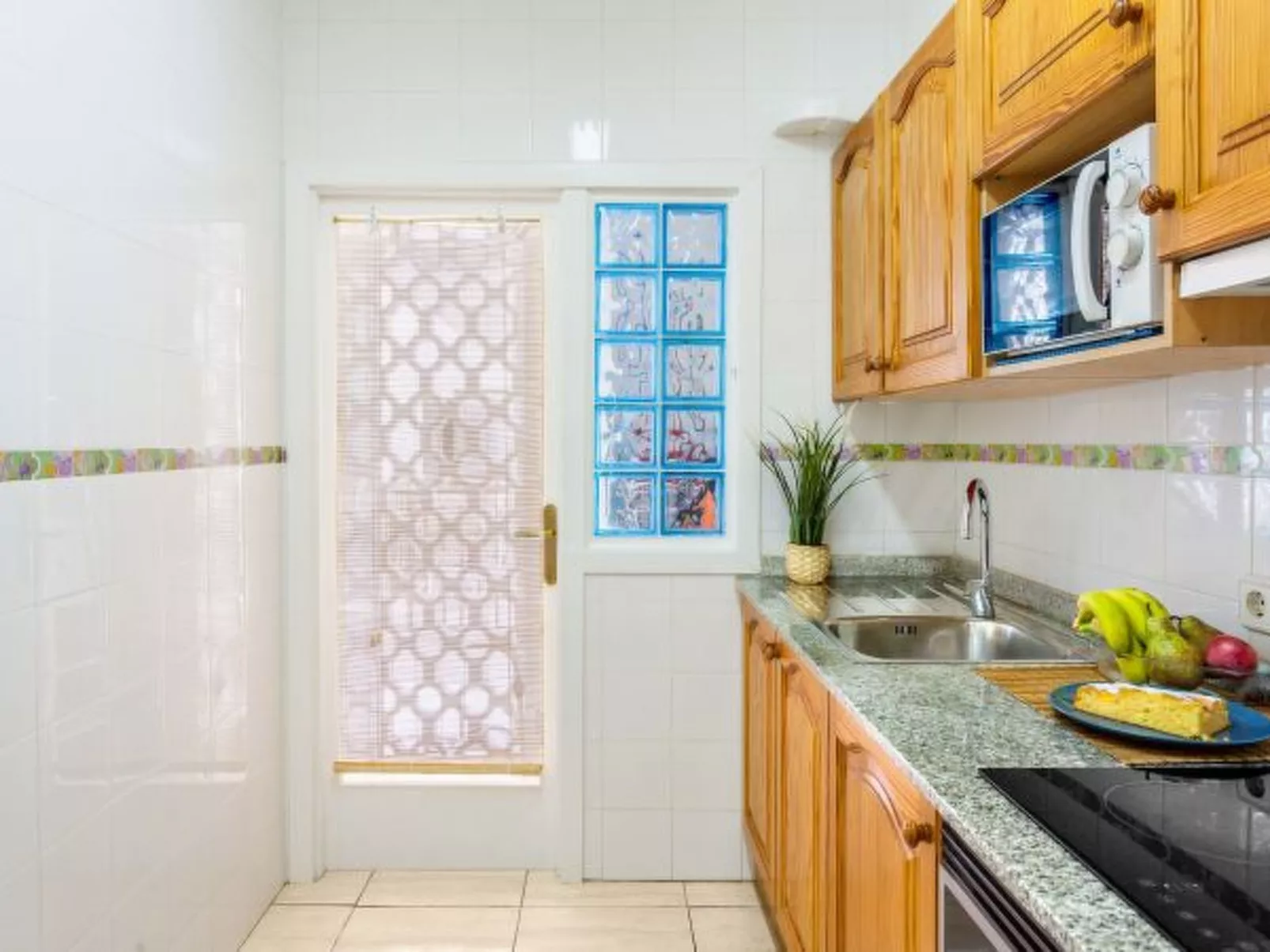 La Ola Beach House - Image-tags.info