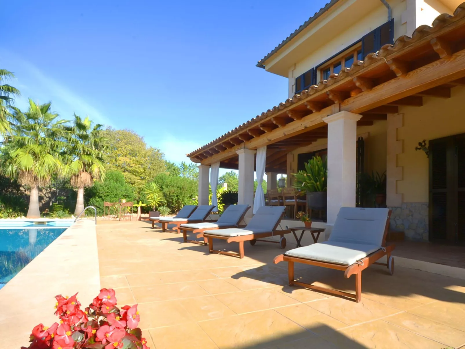 Wunderschön restauriertes Landhaus - Buiten