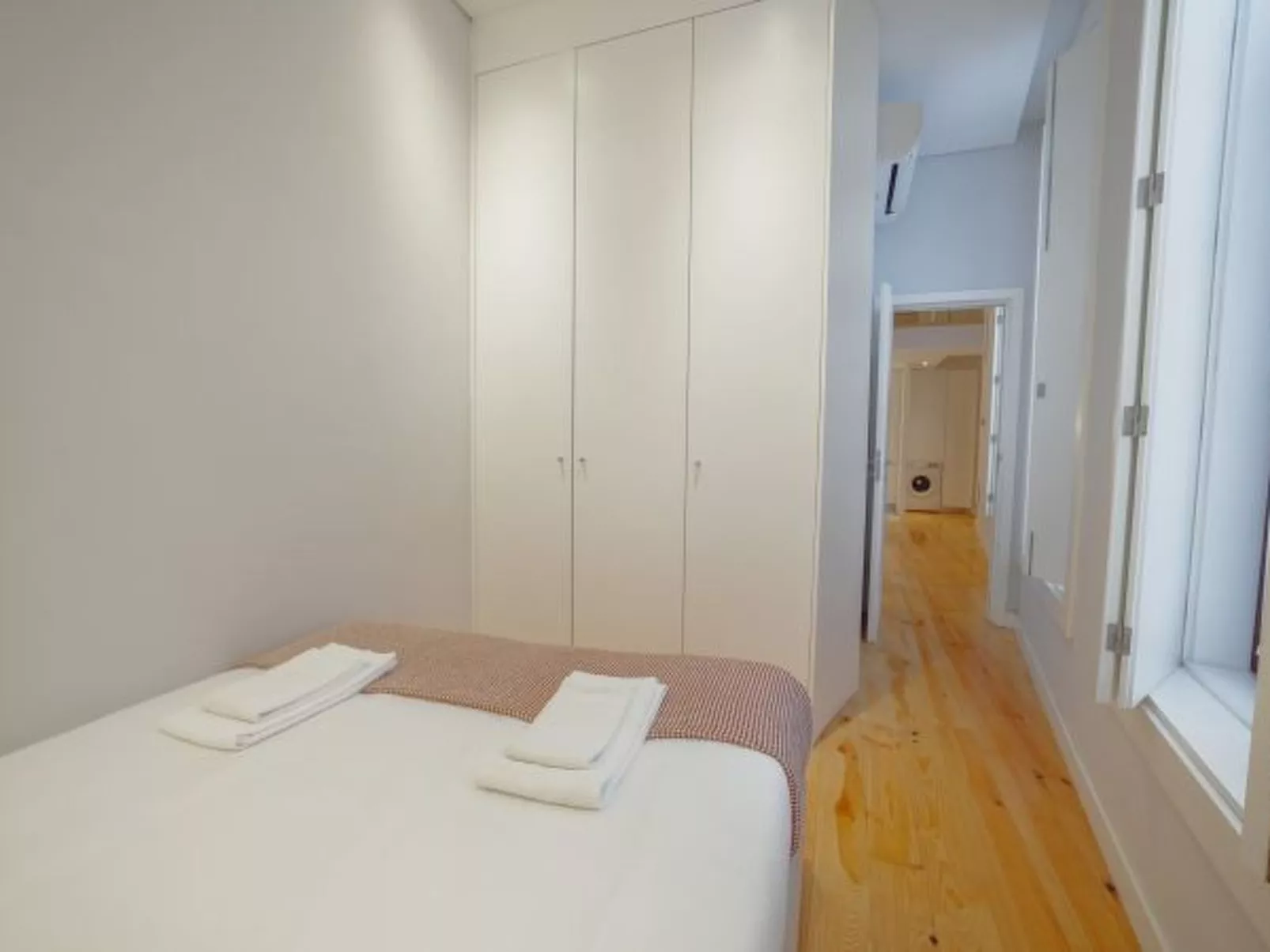 DOWNTOWN AMAZING DUPLEX by VACATIONY - Binnen