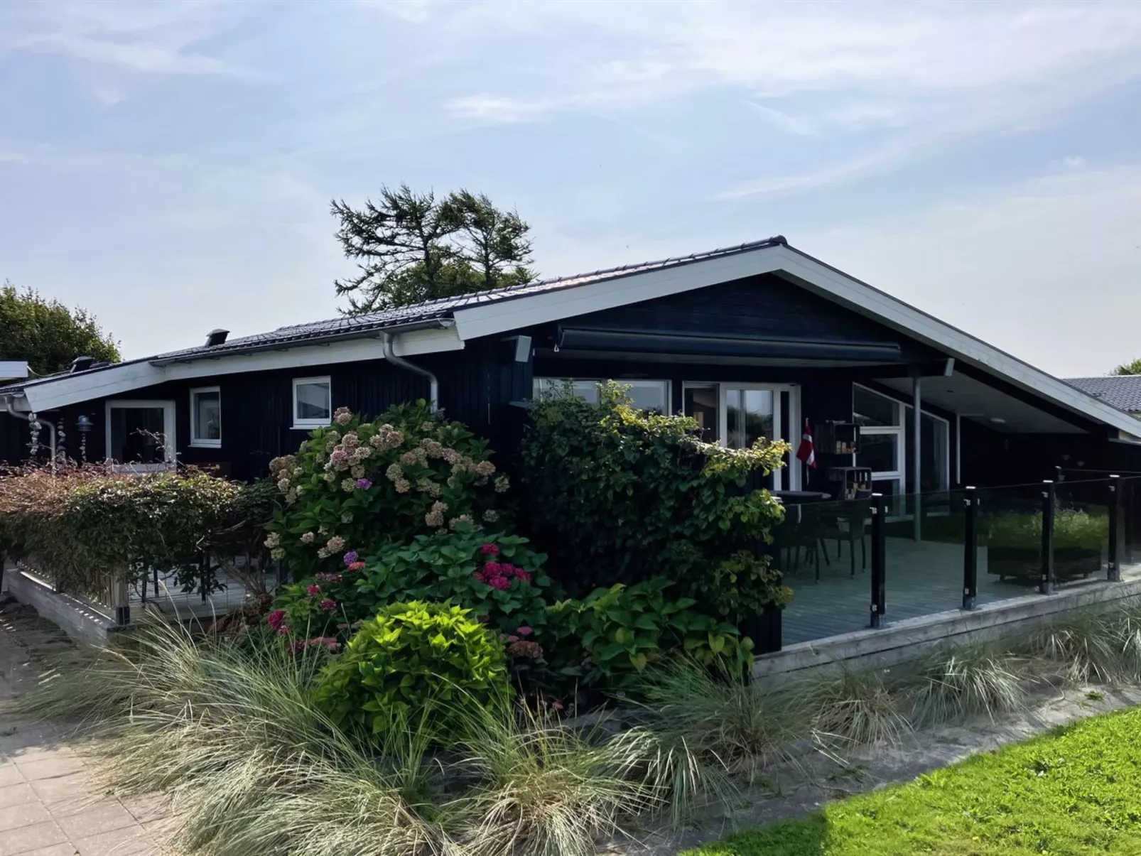 "Carlene" - 350m from the sea - Buiten