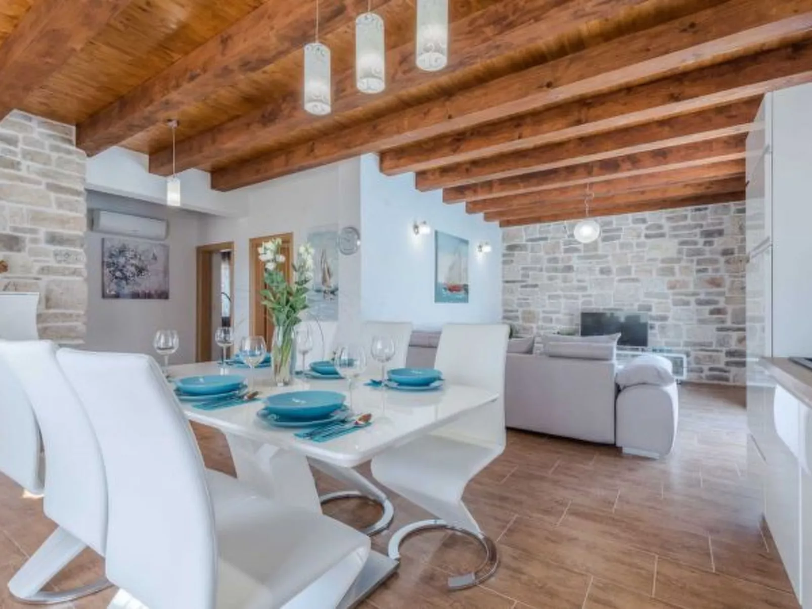 Stone Villa Gelosia Rustica with heated pool - Image-tags.info