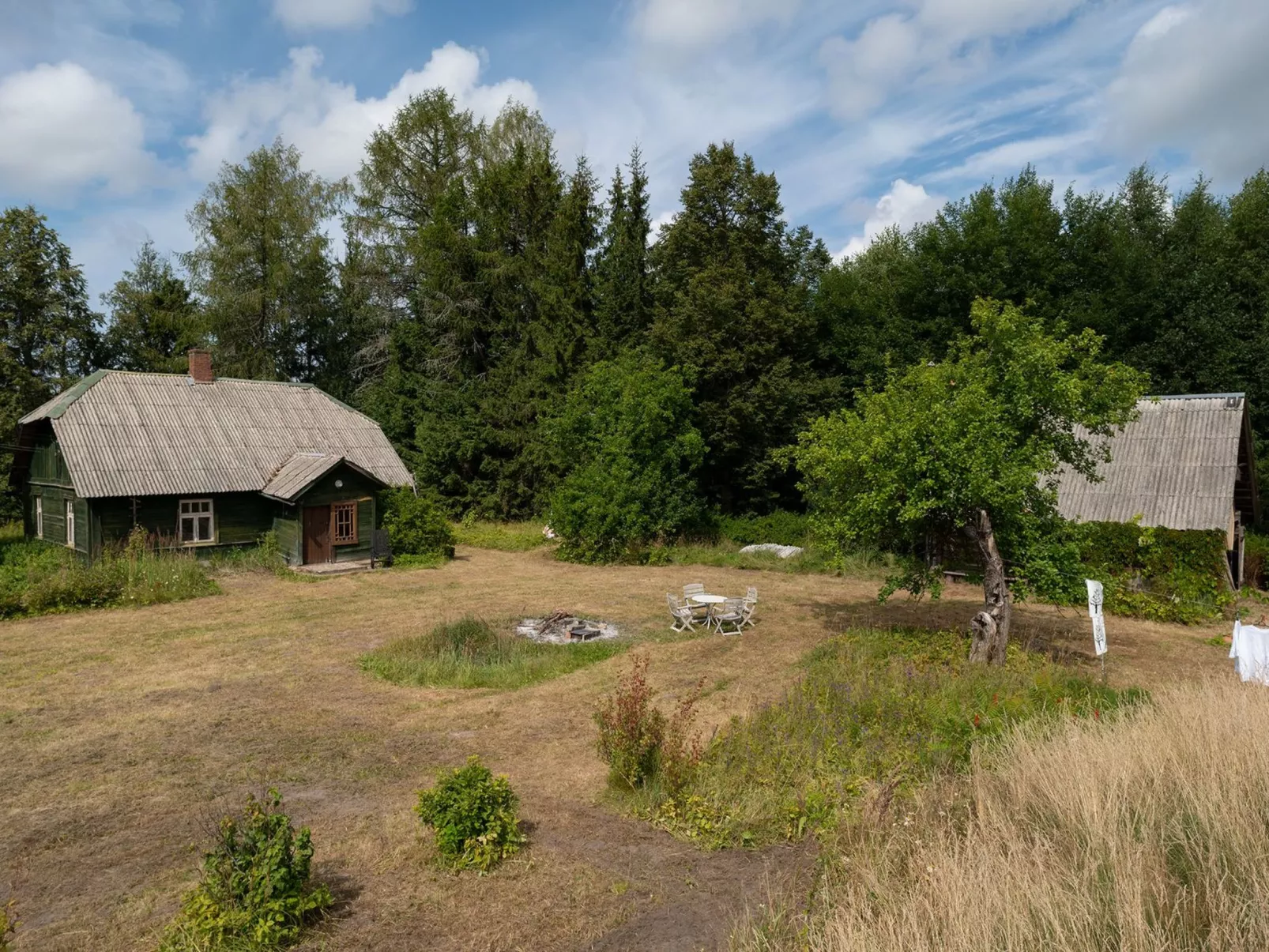 Retreat House - Buiten