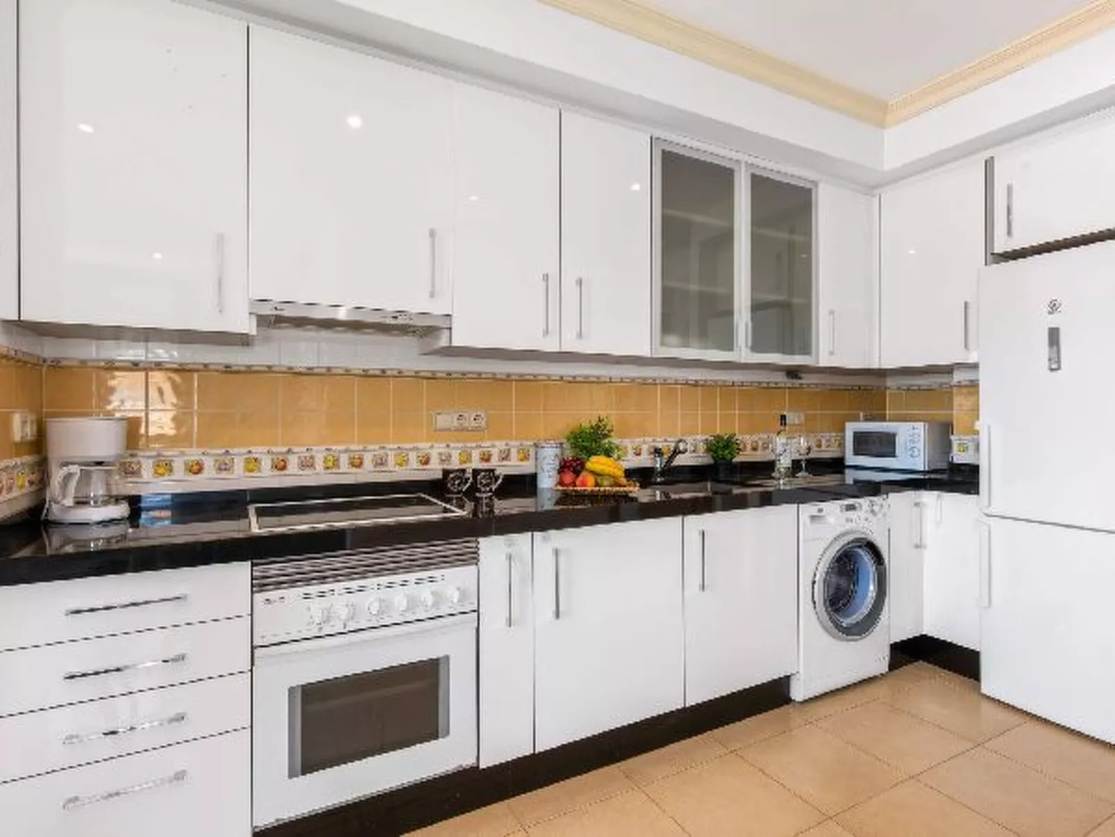 Villa Serena - PlusHolidays - Image-tags.info