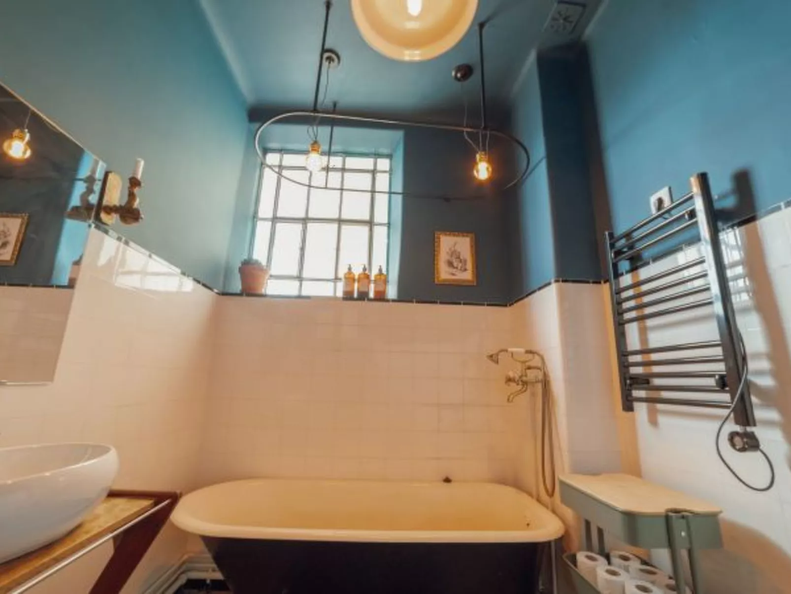 DOWNTOWN RETRO BOLHAO by VACATIONY - Binnen