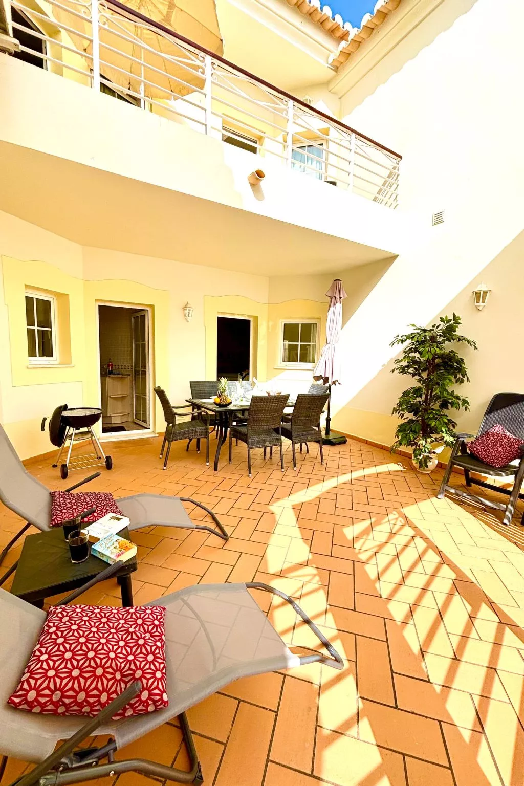 Mit beheiztem Pool - Buiten