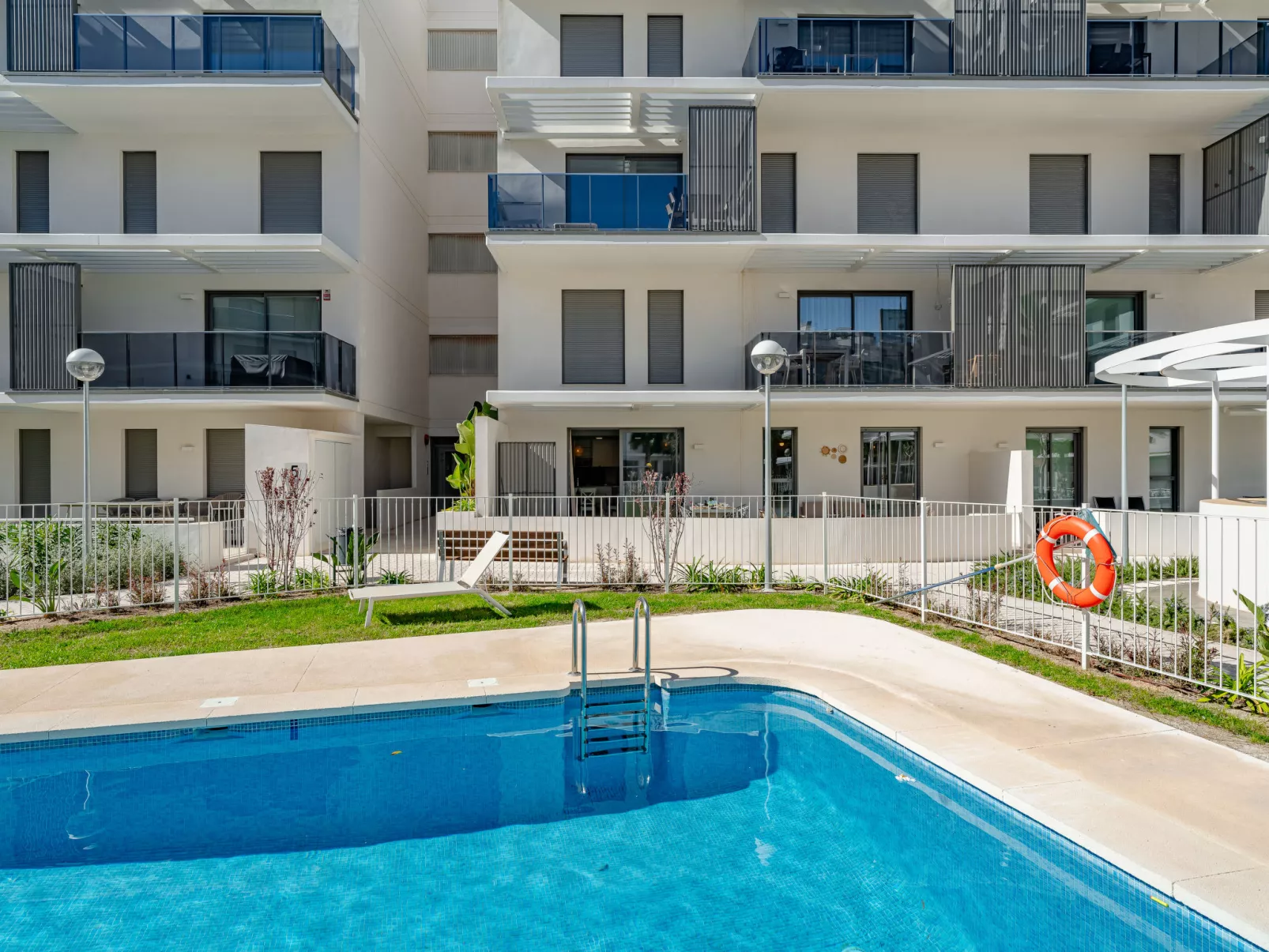 Marina Real III - Buiten