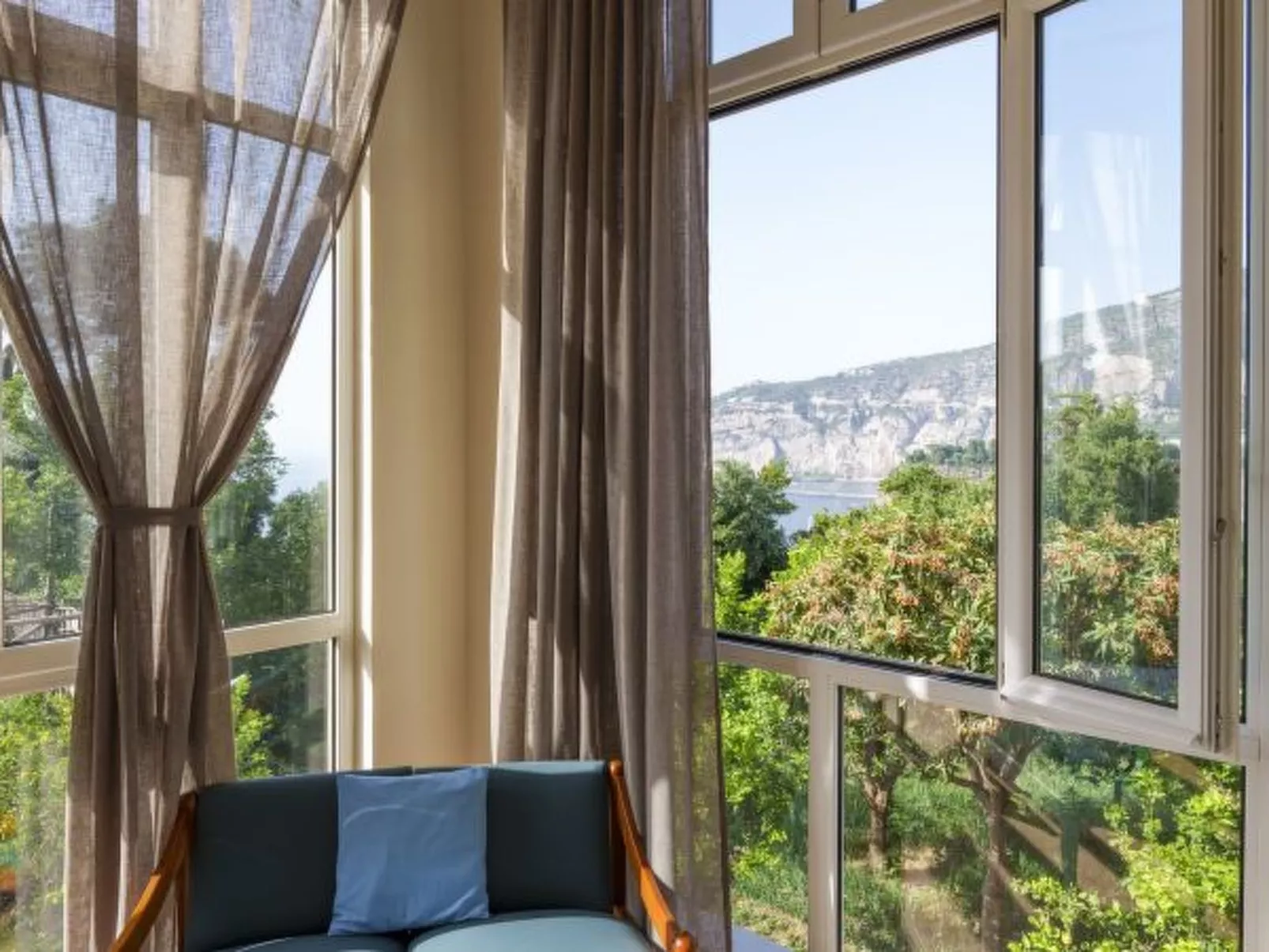 La Veranda di Villa Preziosa al Pizzo - Image-tags.info