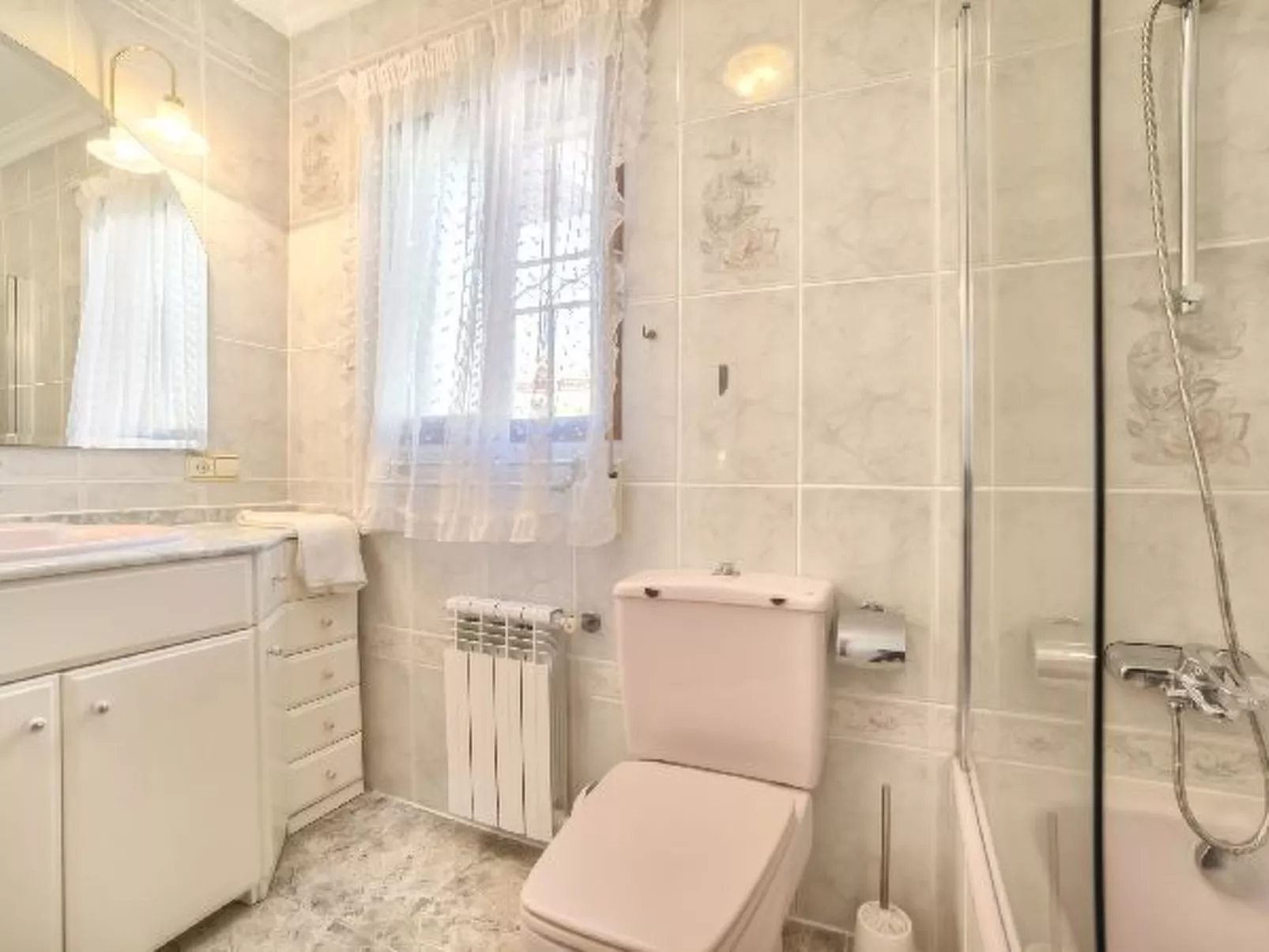 Villa Garrofer- PlusHolidays - Image-tags.info