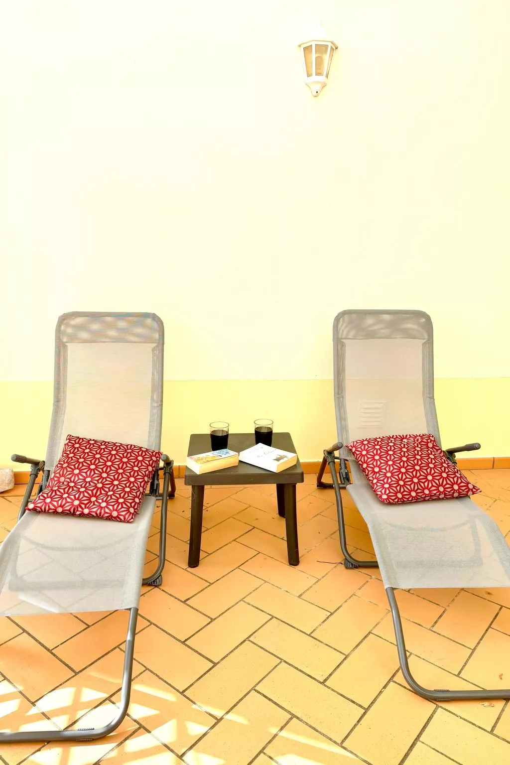 Mit beheiztem Pool - Binnen