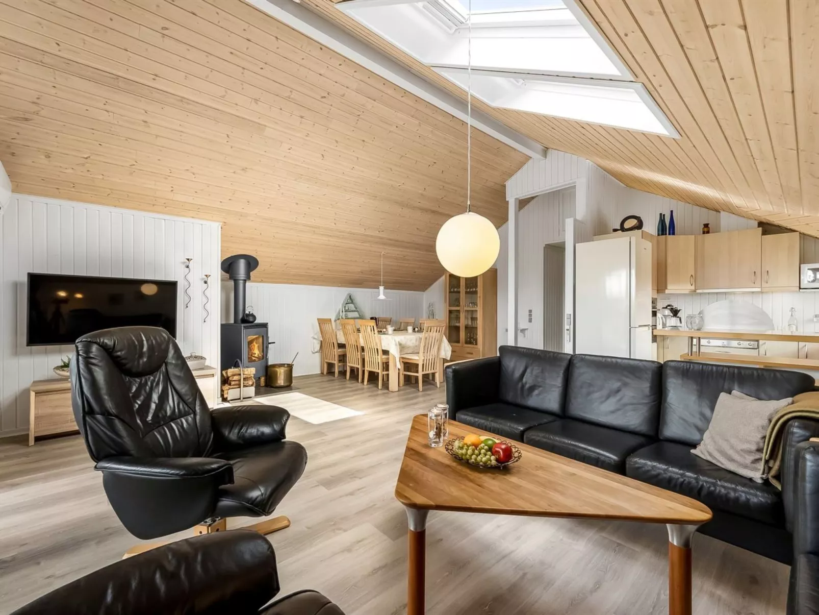 "Naninja" - 300m to the fjord - Binnen