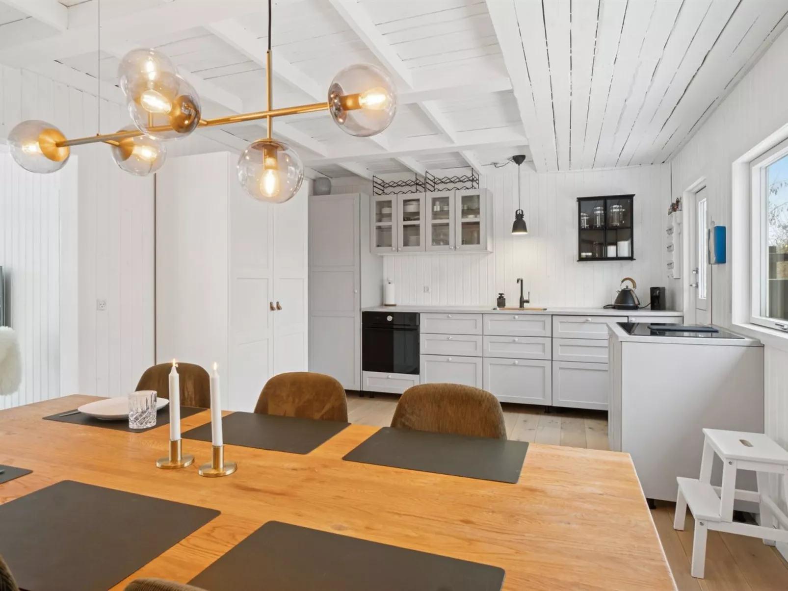 "Manko" - 250m from the sea - Binnen