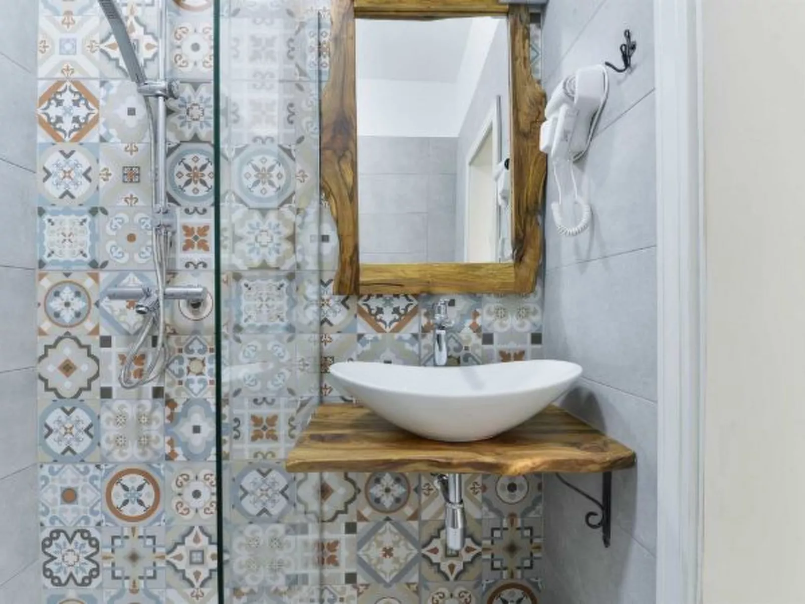 Villa Marinic with heated pool and entertainment r - Image-tags.info