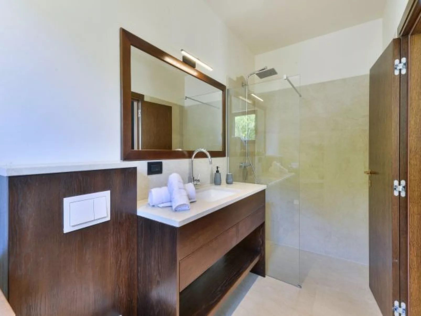 Beachfront Villa Mediterranea with pool - Image-tags.info