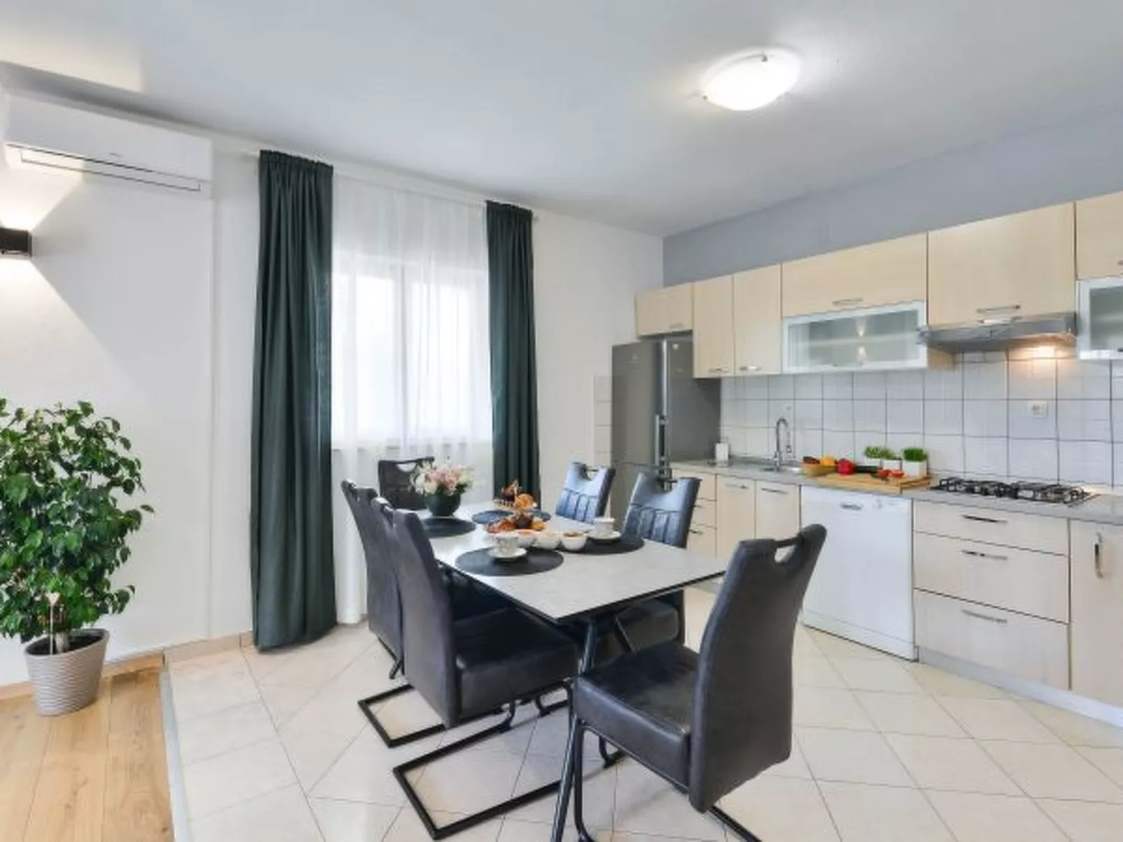 Holiday house Antonia with pool - Image-tags.info