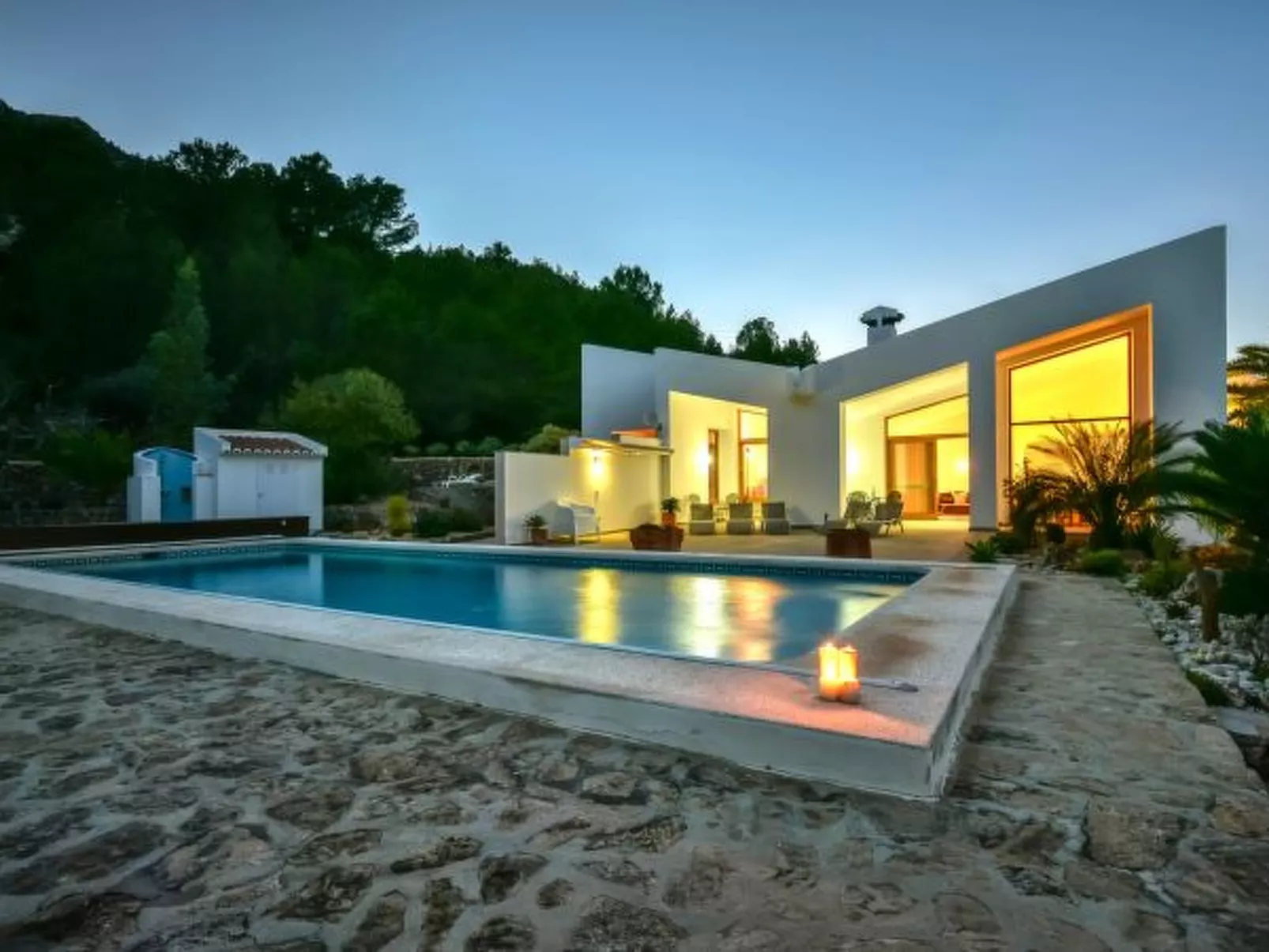 Villa Remi - PlusHolidays - Image-tags.info