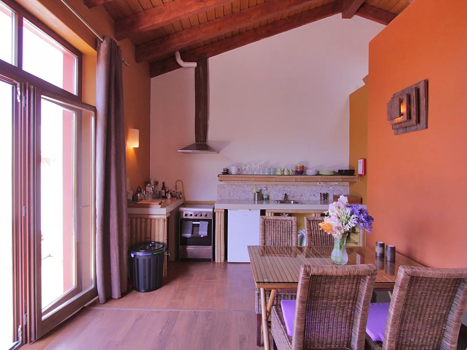 Romantisch und einzigartig "Das Bambus-Apartment" - Binnen